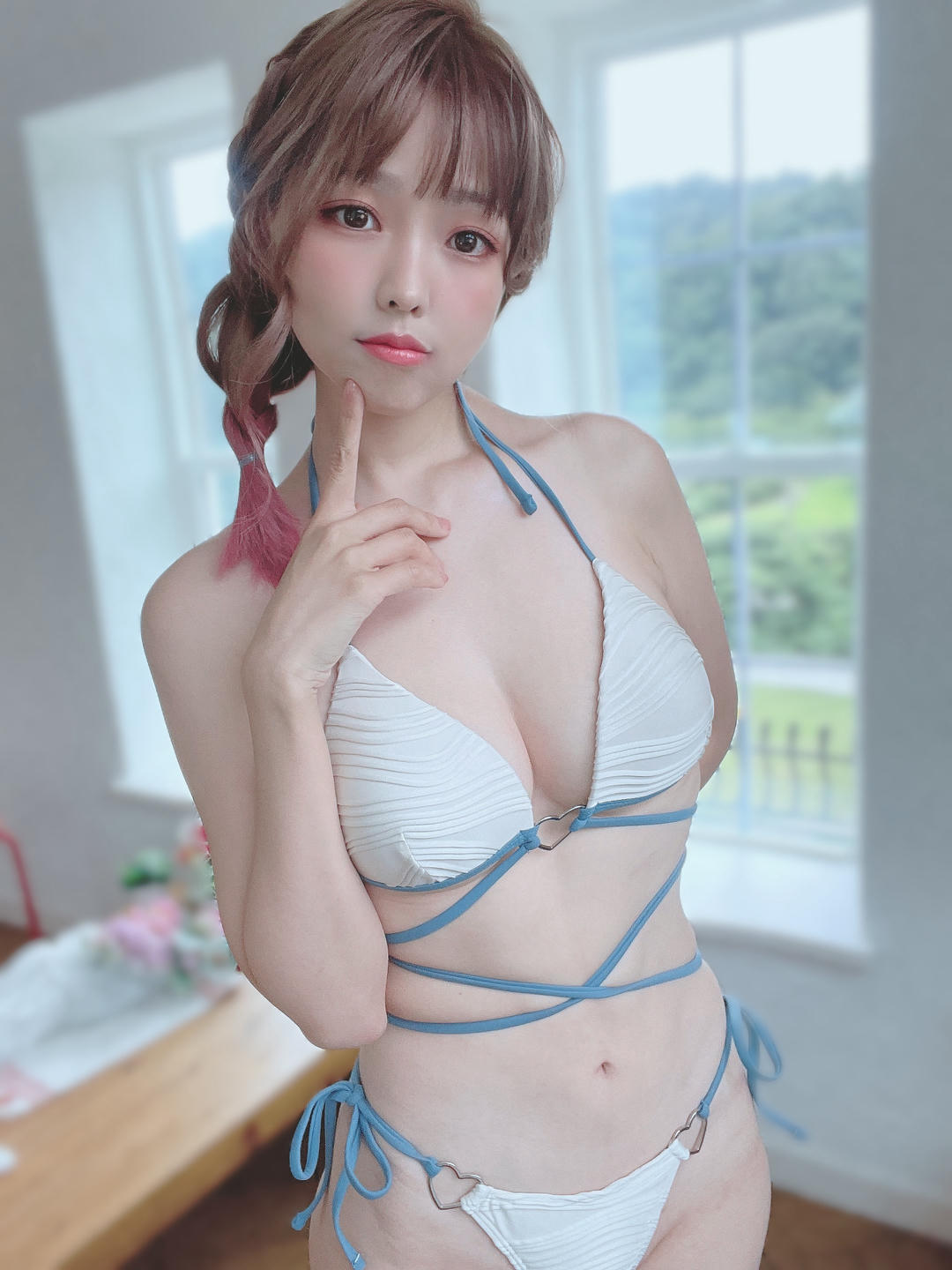 ElyEE子 NO.152 July-Tier 3 C.Heart Swimsuit心心泳裝 [19P1V-34.9MB]_第1集