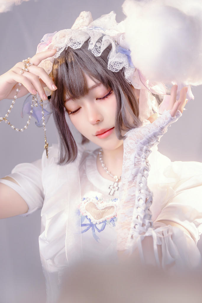 ElyEE子 NO.157 2024年10月订阅 (2／3套) Cloudy Dreaming雲朵夢境[25P-2V-57.4M]_第1集