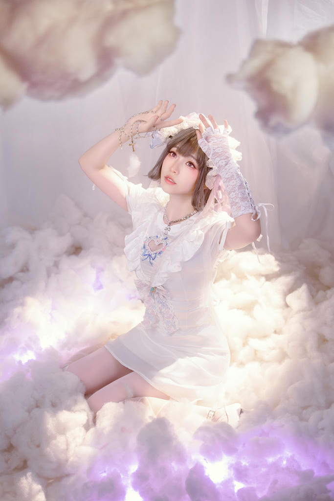 ElyEE子 NO.157 2024年10月订阅 (2／3套) Cloudy Dreaming雲朵夢境[25P-2V-57.4M]_第1集