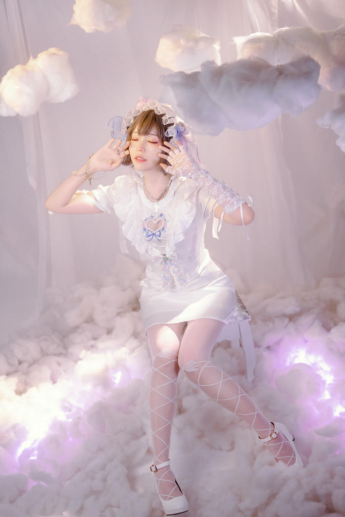 ElyEE子 NO.157 2024年10月订阅 (2／3套) Cloudy Dreaming雲朵夢境[25P-2V-57.4M]_第1集