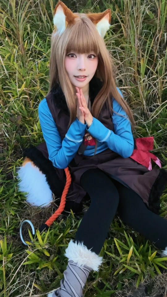 ElyEE子 NO.160 2024年12月订阅 (3套)[129P7V 552M]-B-Soft Glow狼與暖陽 [52P 1V]_第1集