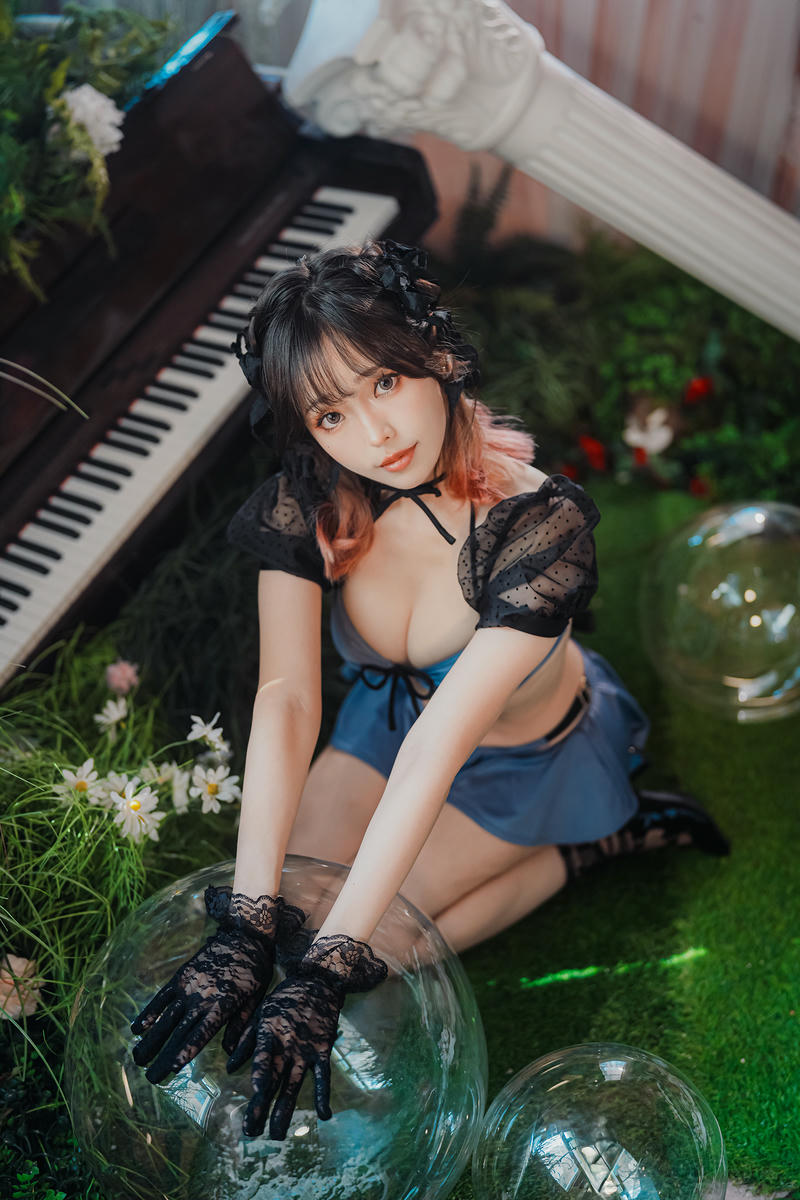 ElyEE子 NO.160 2024年12月订阅 (3套)[129P7V 552M]-C- Fairytale Wonderland童話仙境 [43P 3V]_第1集