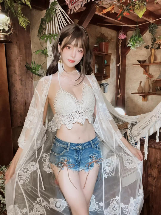 ElyEE子 NO.163 Secret Treehouse Escape [31P5V-152MB]_第1集