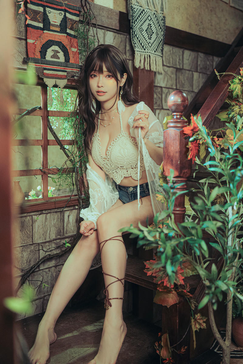 ElyEE子 NO.163 Secret Treehouse Escape [31P5V-152MB]_第1集