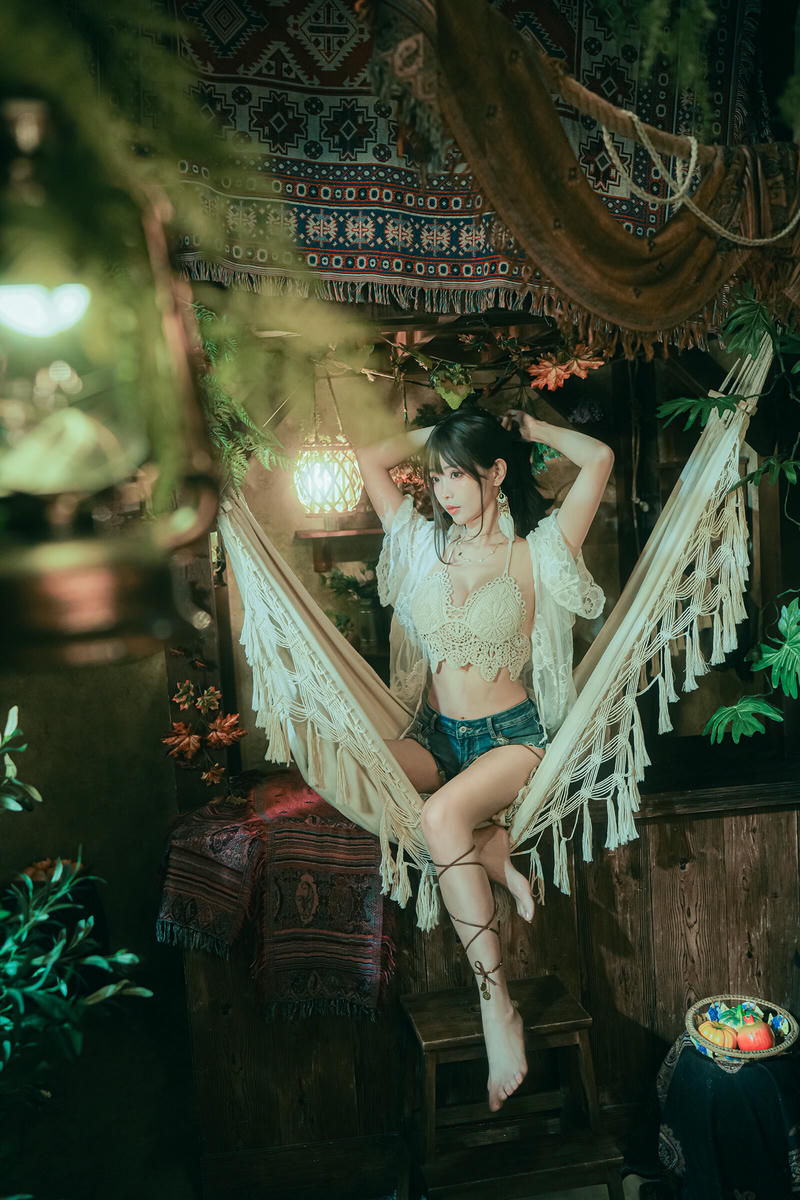 ElyEE子 NO.163 Secret Treehouse Escape [31P5V-152MB]_第1集