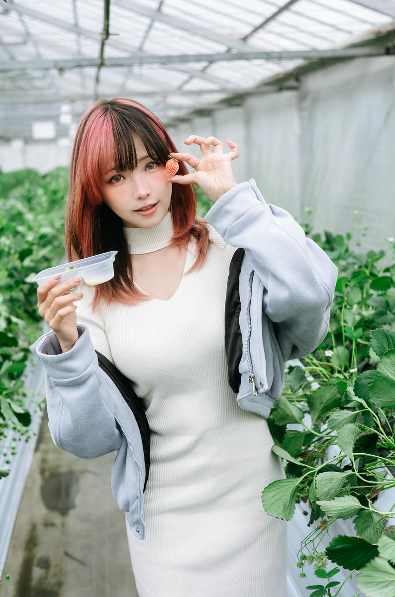 ElyEE子 NO.165 Strawberry Picking Date [34P2V 128MB]_第1集