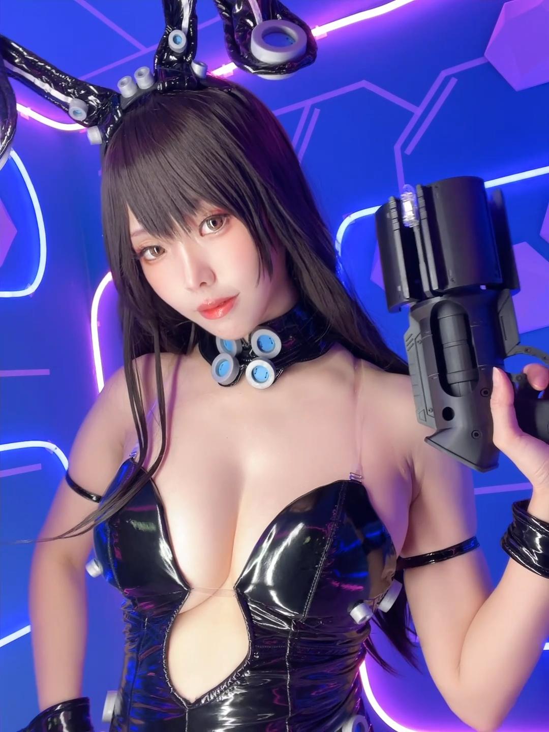 ElyEE子 NO.168 2025年04月订阅 (4套)[92P 9V 311.9M]-April Extra 2025 [15P]_第1集