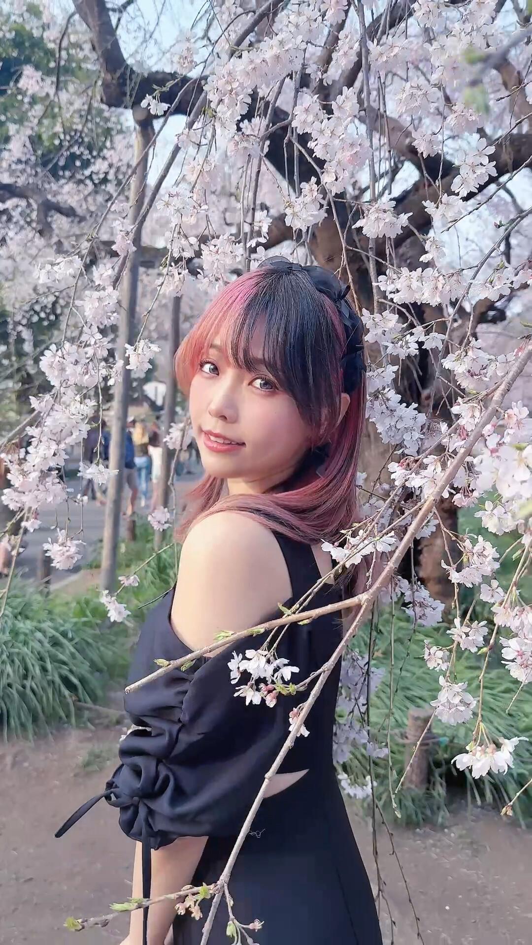 ElyEE子 NO.168 2025年04月订阅 (4套)[92P 9V 311.9M]-April Extra 2025 [15P]_第1集