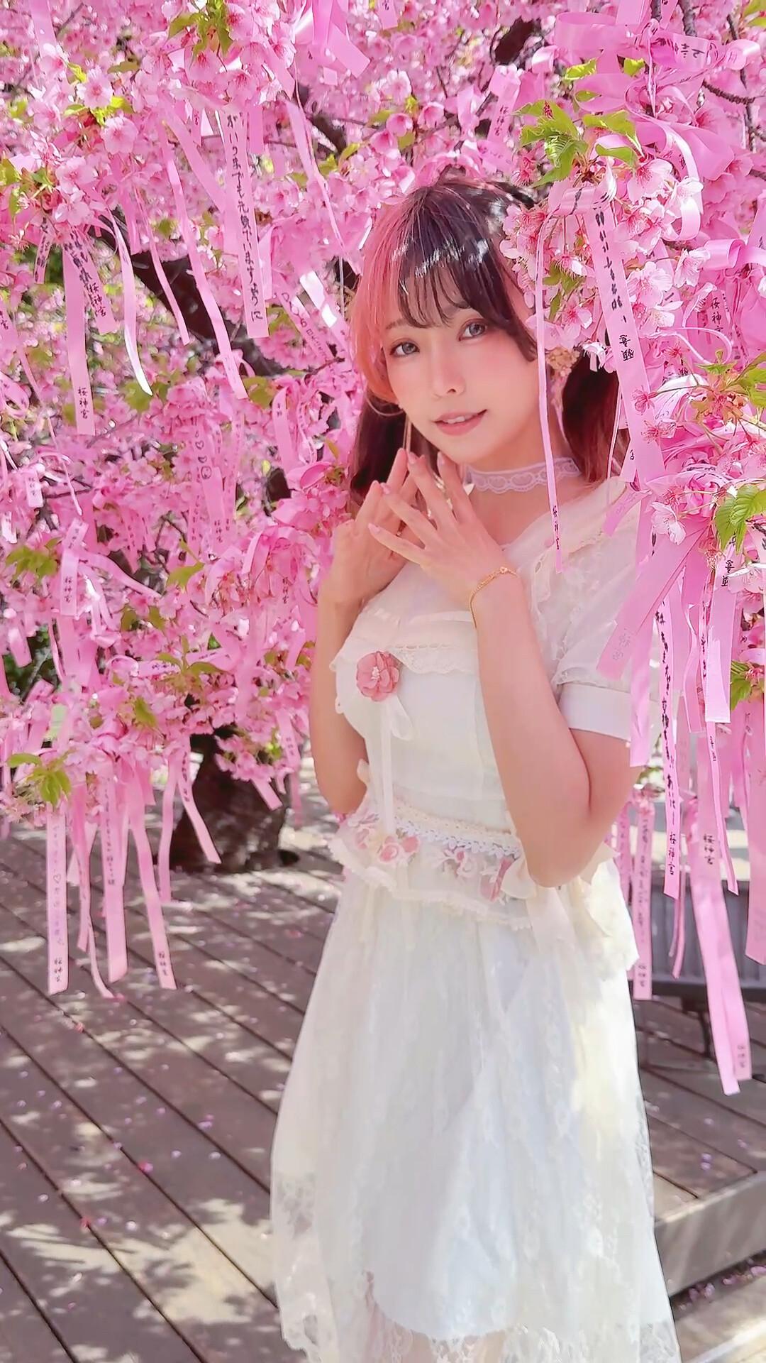 ElyEE子 NO.168 2025年04月订阅 (4套)[92P 9V 311.9M]-April Extra 2025 [15P]_第1集