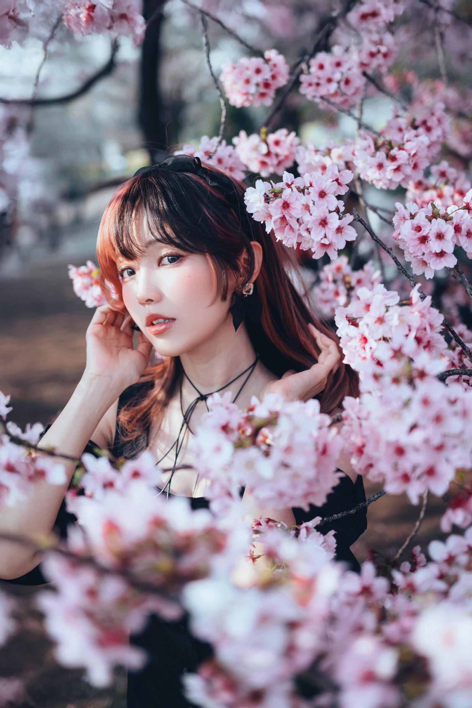 ElyEE子 NO.168 2025年04月订阅 (4套)[92P 9V 311.9M]-April Set B 2025 [30P 1V]_第1集