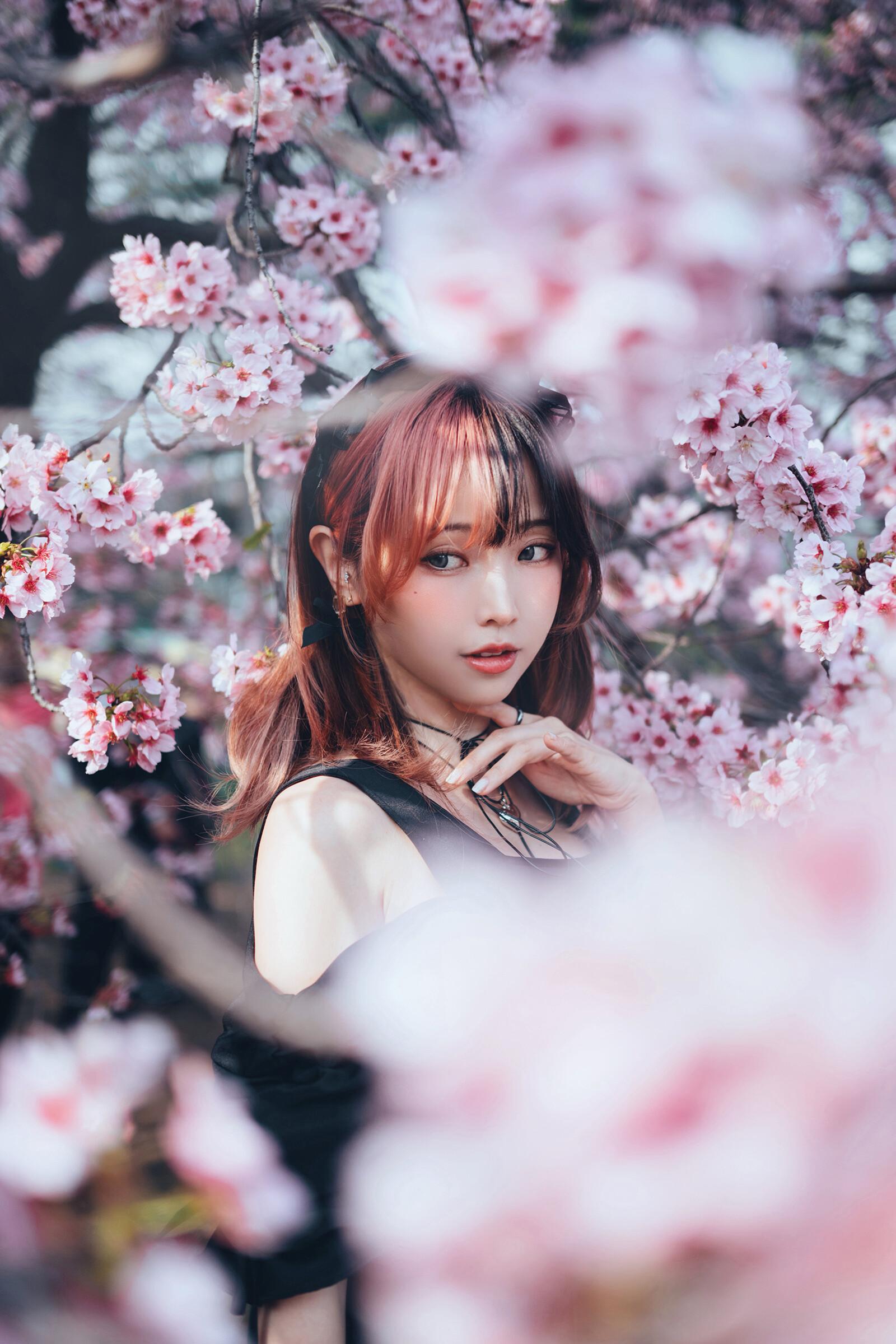 ElyEE子 NO.168 2025年04月订阅 (4套)[92P 9V 311.9M]-April Set B 2025 [30P 1V]_第1集