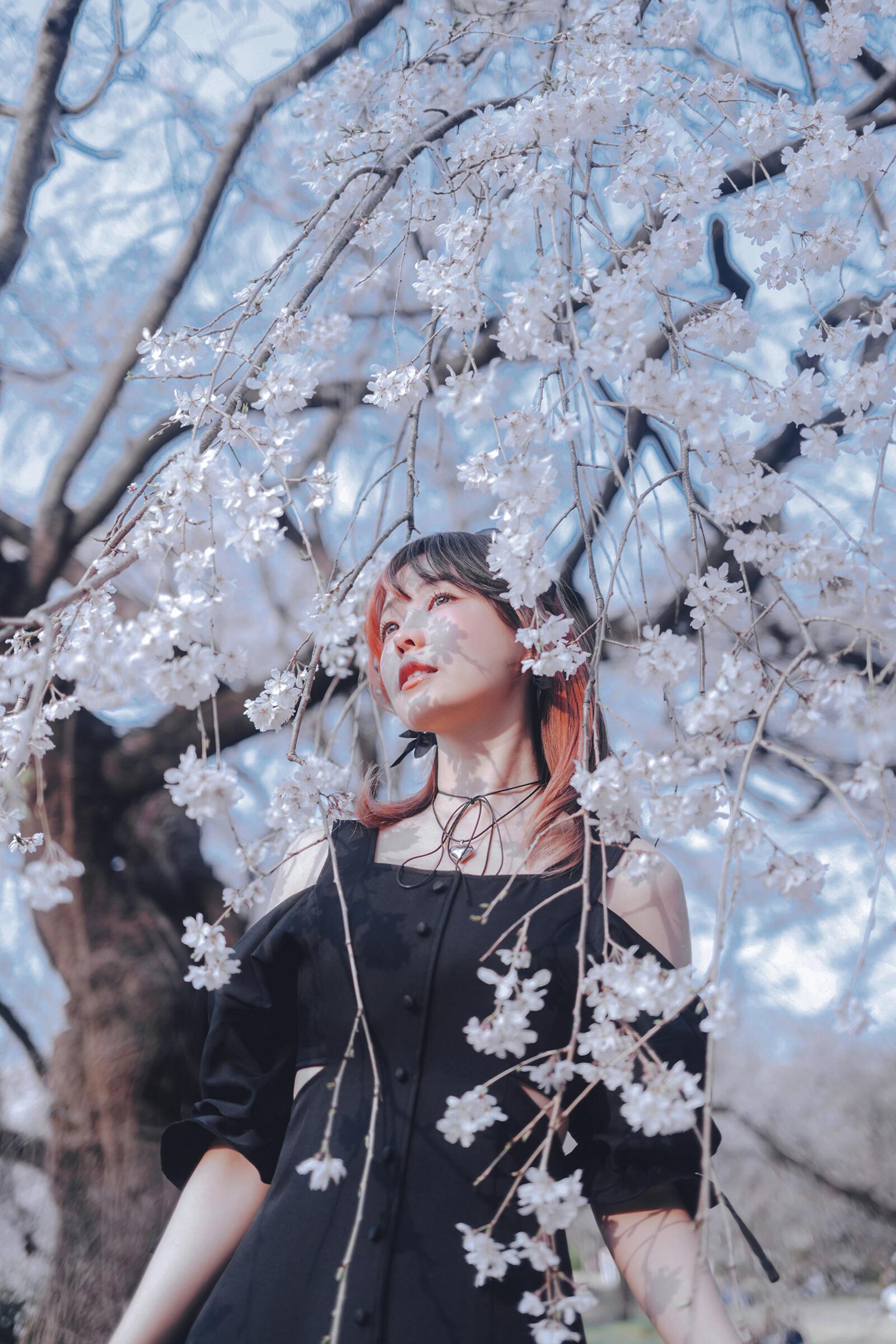 ElyEE子 NO.168 2025年04月订阅 (4套)[92P 9V 311.9M]-April Set B 2025 [30P 1V]_第1集