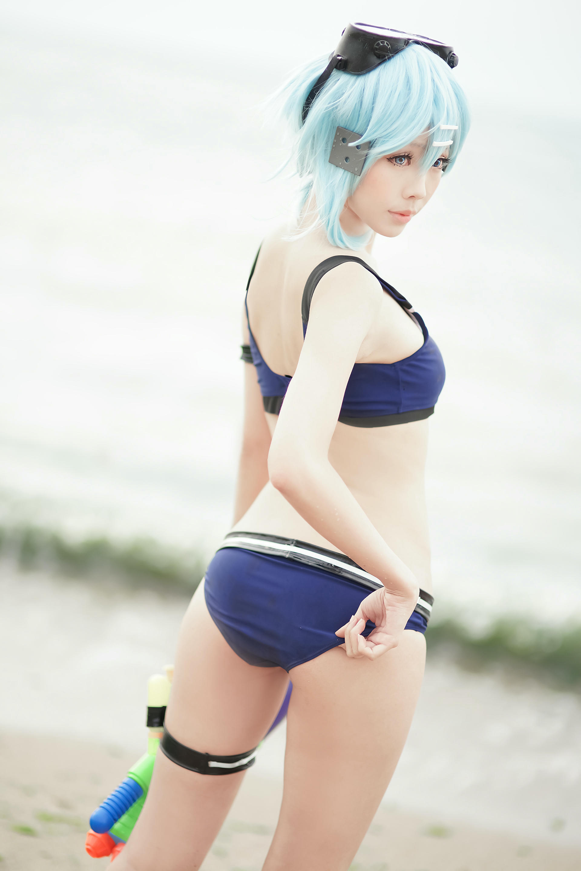 ElyEE子 NO.041 诗乃-海边 [35P 75.34 MB]_第1集