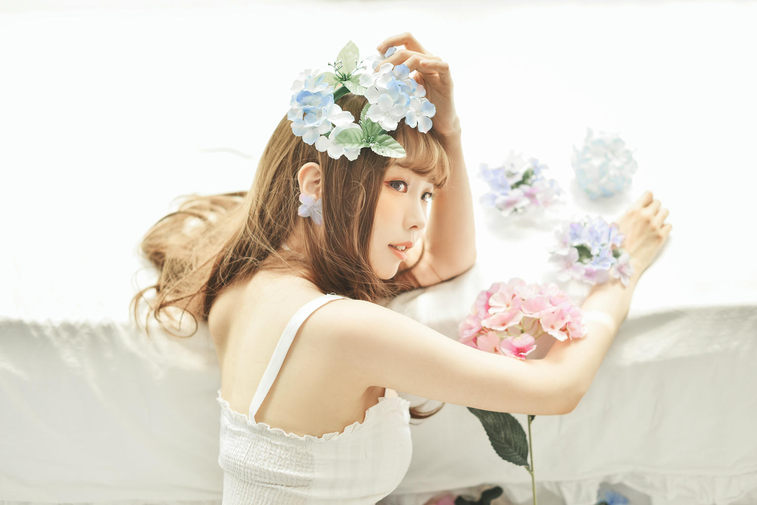 ElyEE子 NO.076 White Dress [22P-27MB]_第1集