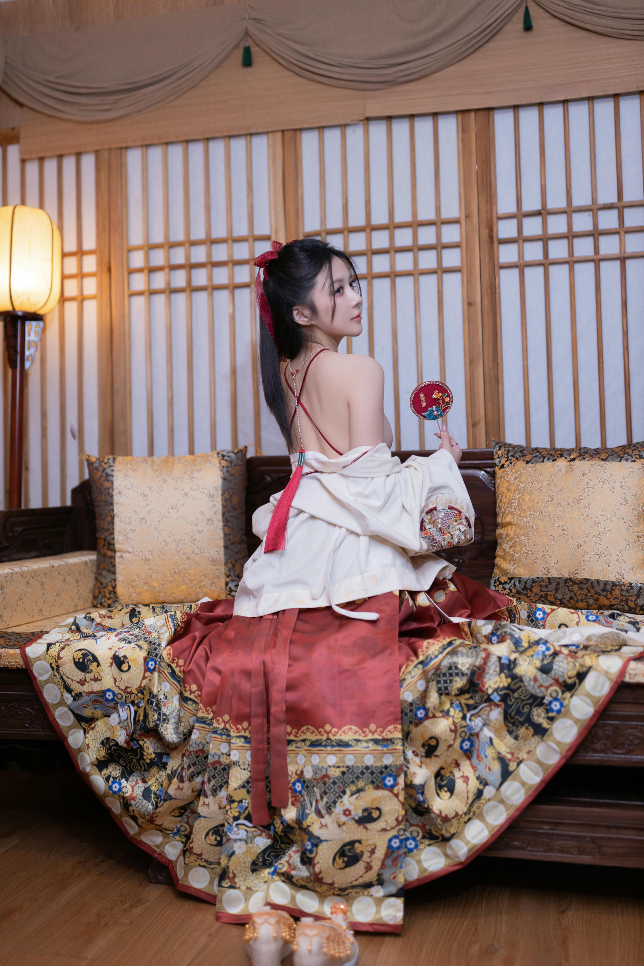 鱼子酱Fish NO.102 内购无水印 新年 [120P／1.67GB]_第1集