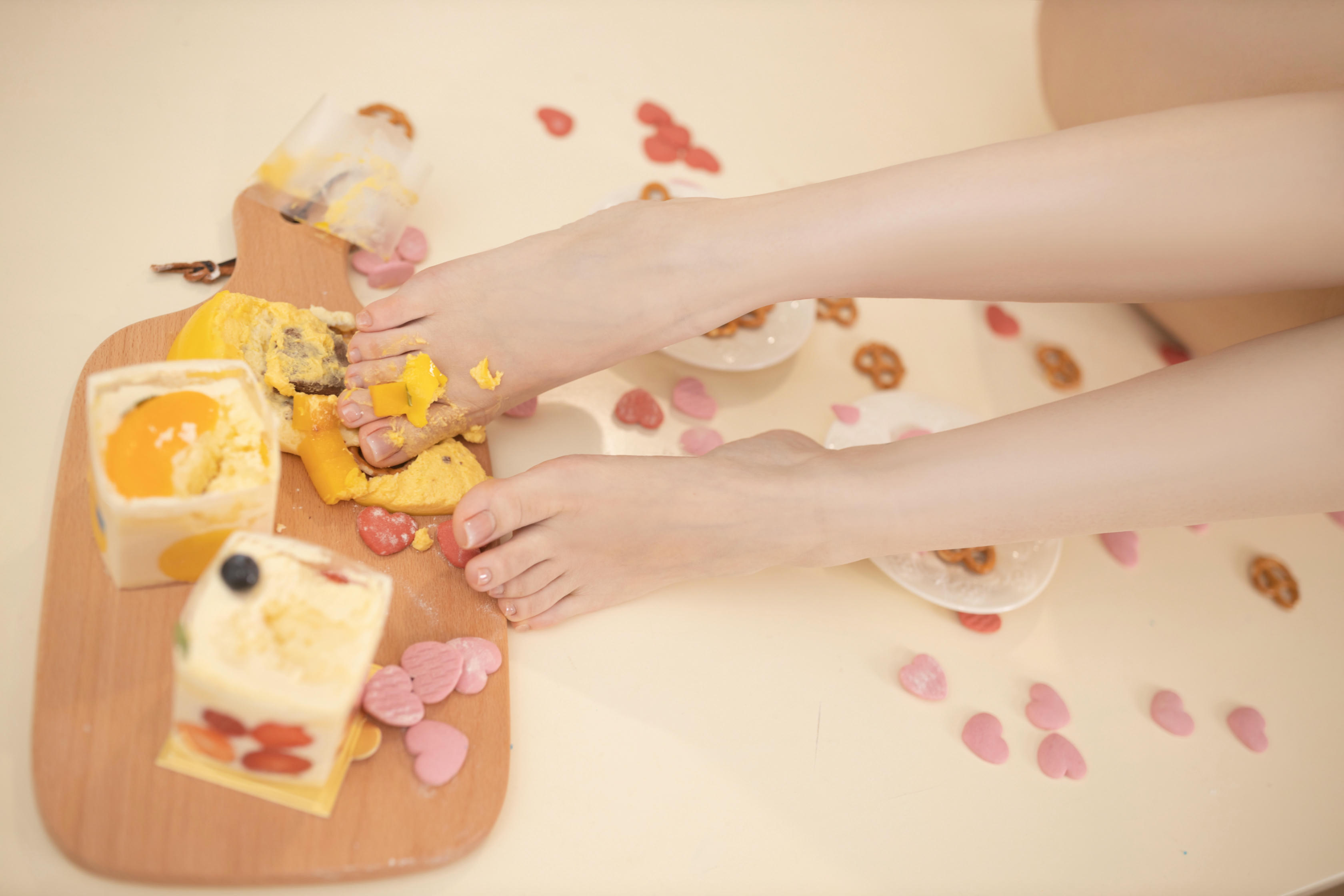 鱼子酱Fish NO.104 内购无水印 一点甜 [130P 838MB]_第7集