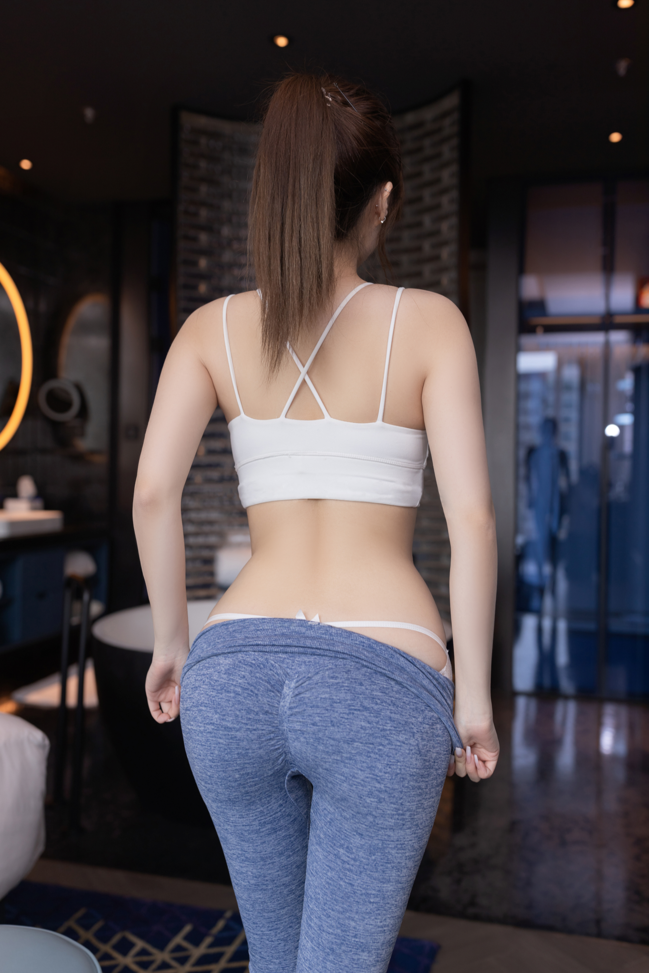 鱼子酱Fish NO.111 内购无水印 瑜伽服 [81P 2.74GB]_第2集