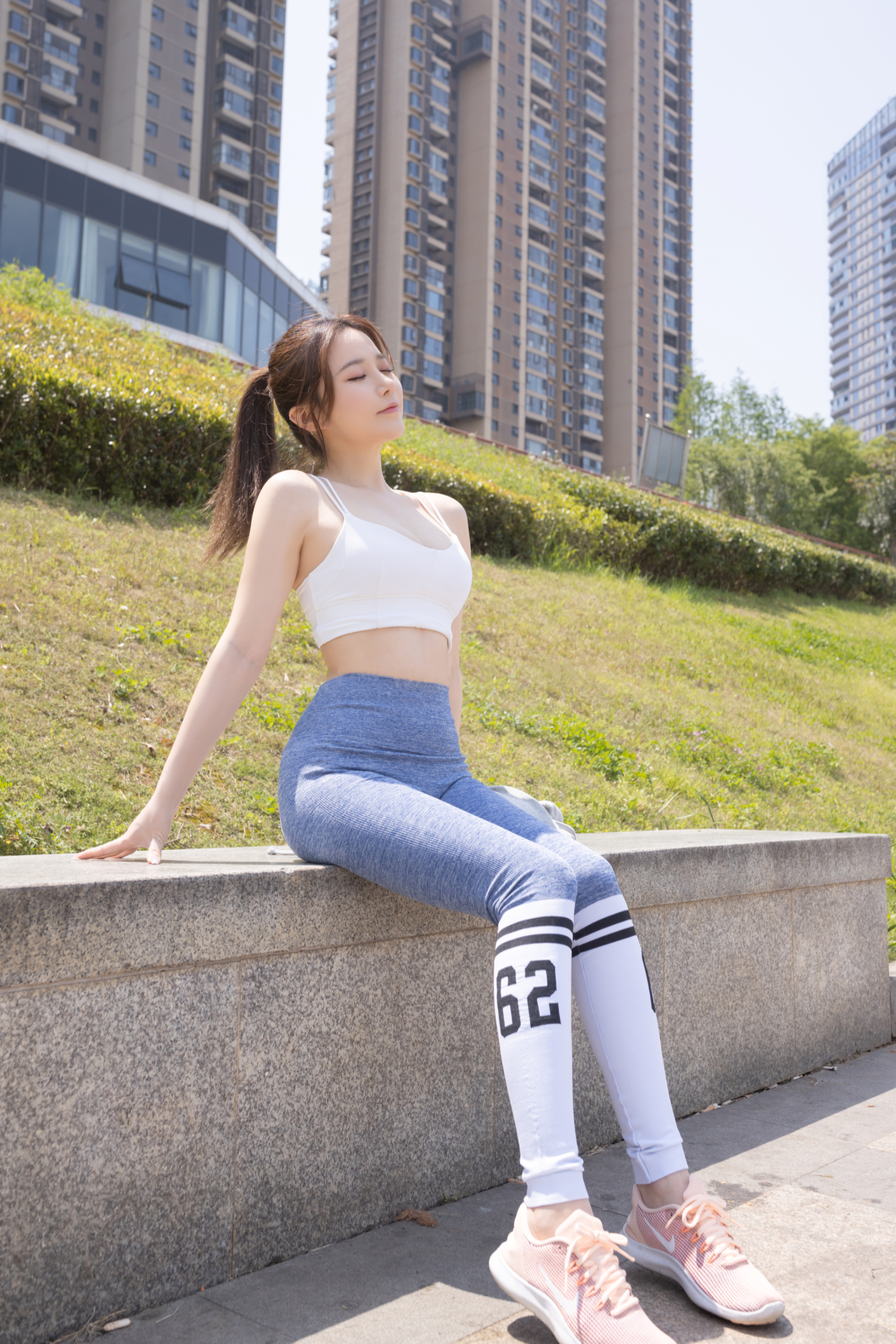 鱼子酱Fish NO.111 内购无水印 瑜伽服 [81P 2.74GB]_第1集