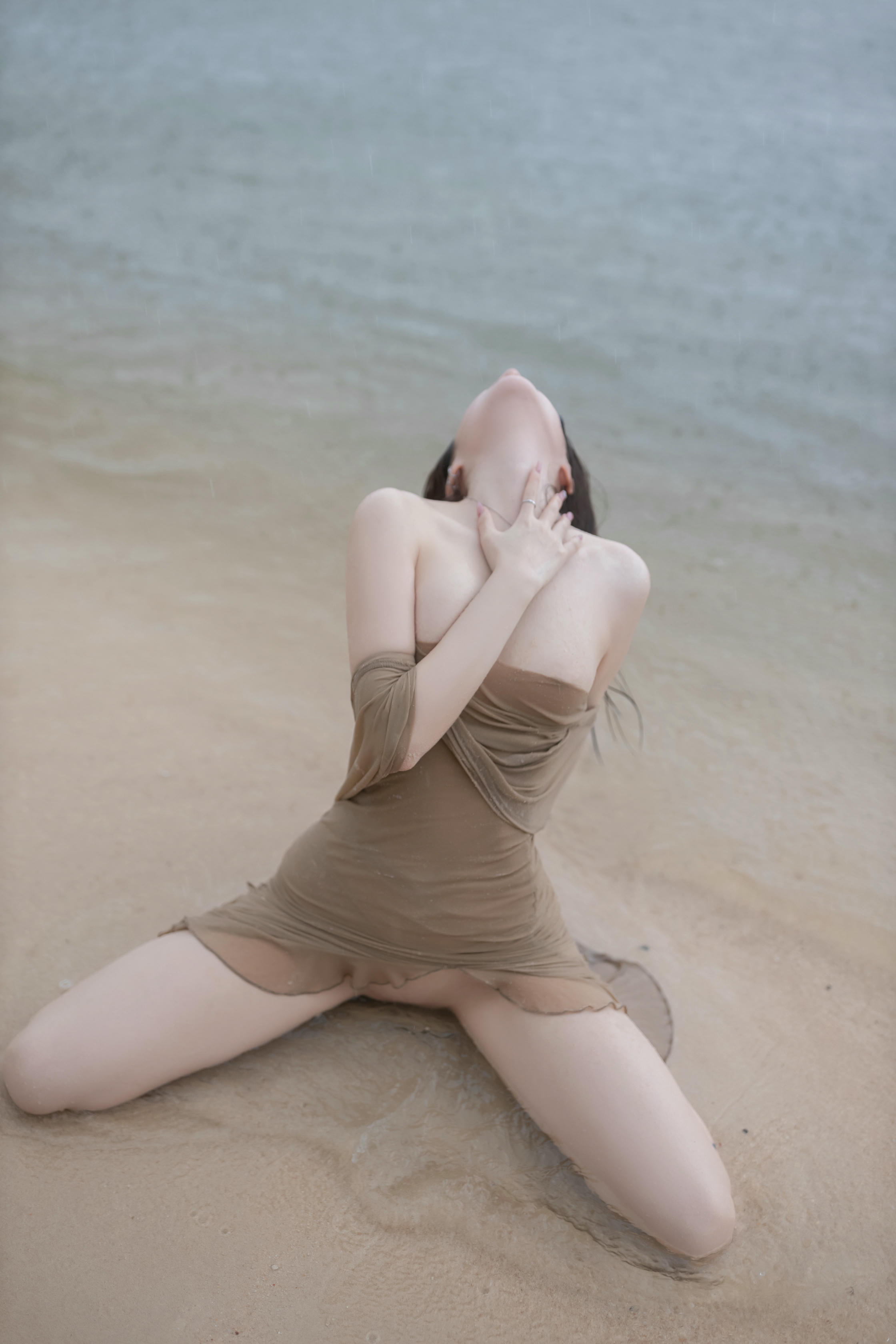 鱼子酱Fish NO.113 内购无水印 雨后海滩 [107P 1.15 GB]_第6集