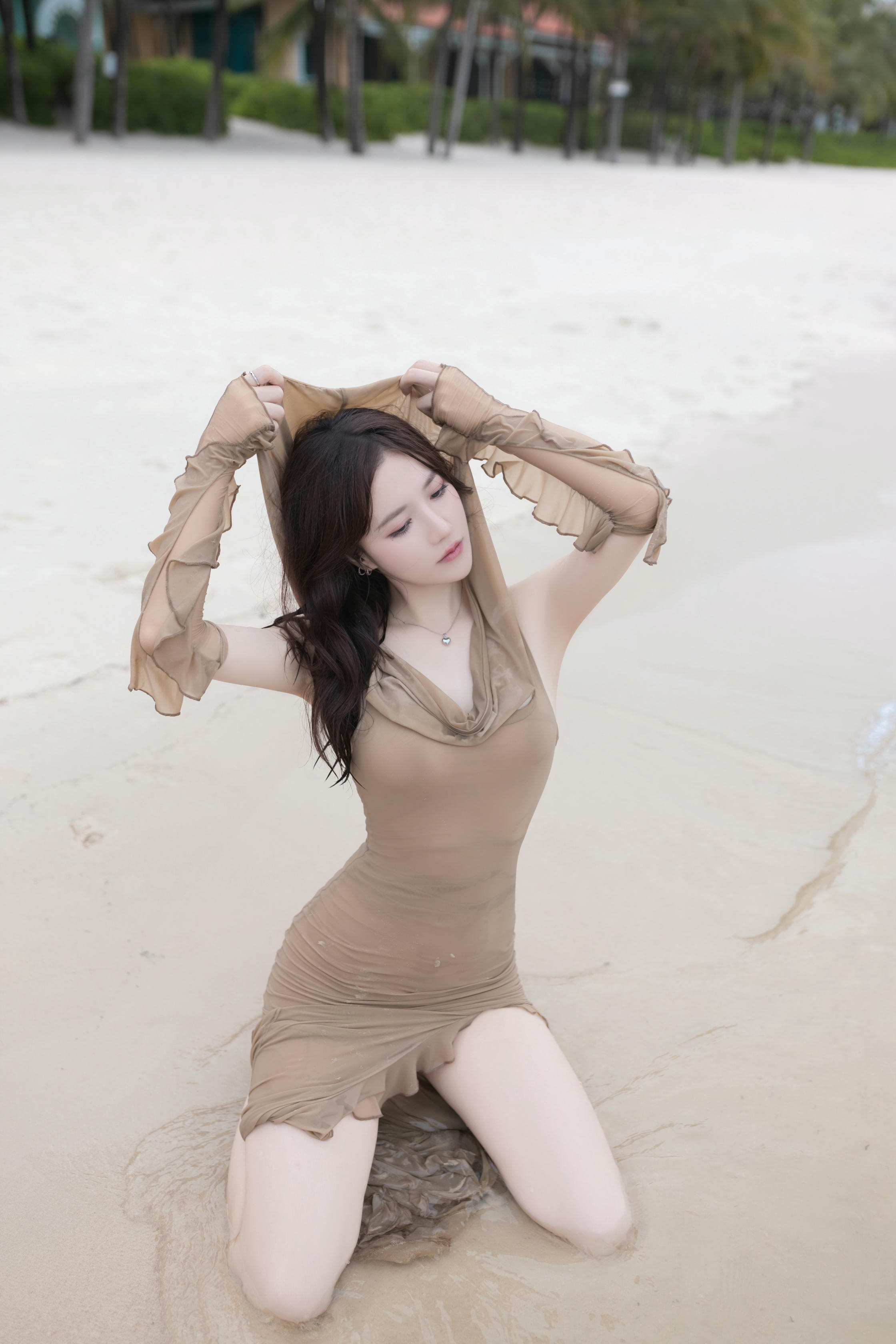 鱼子酱Fish NO.113 内购无水印 雨后海滩 [107P 1.15 GB]_第2集