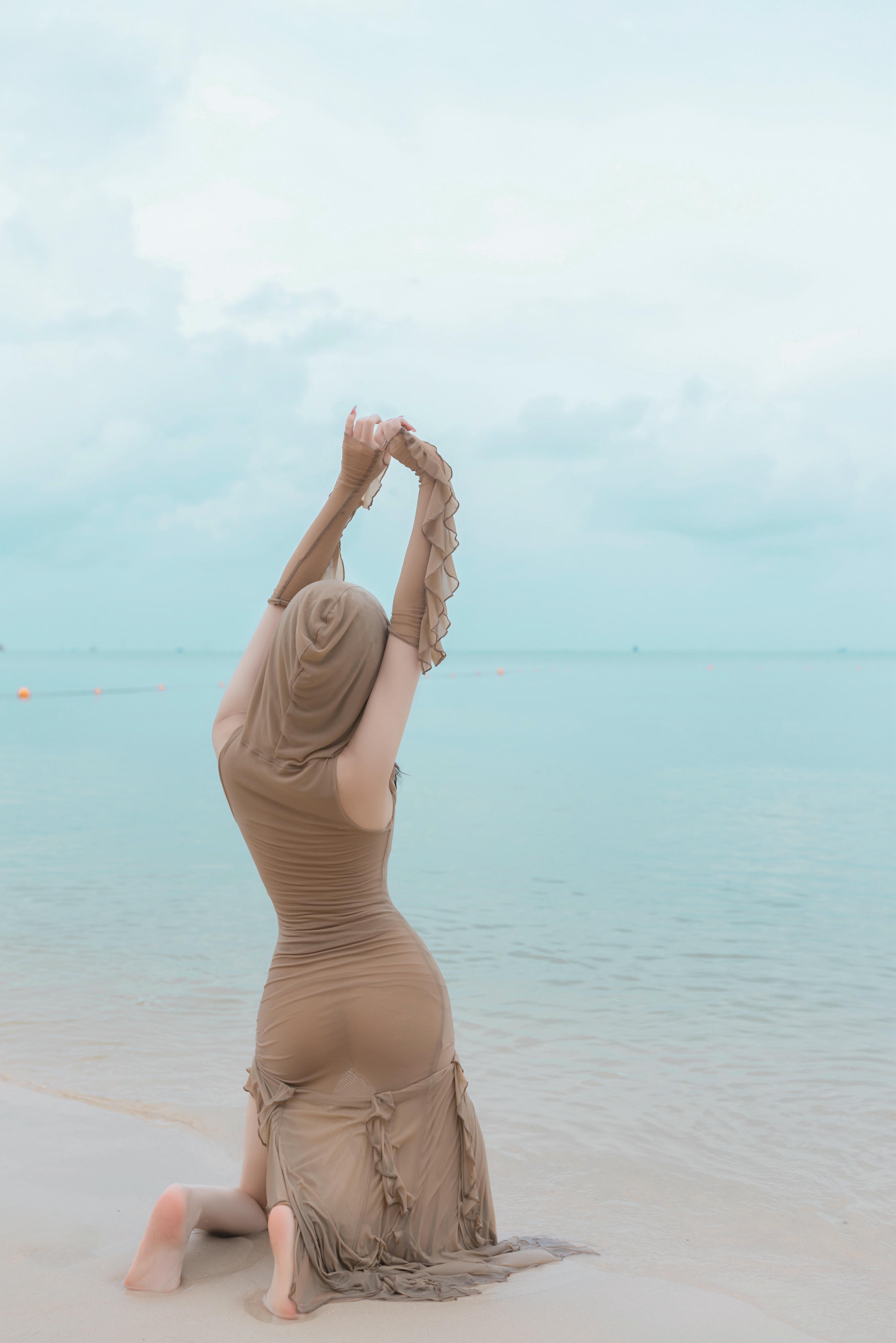 鱼子酱Fish NO.113 内购无水印 雨后海滩 [107P 1.15 GB]_第2集