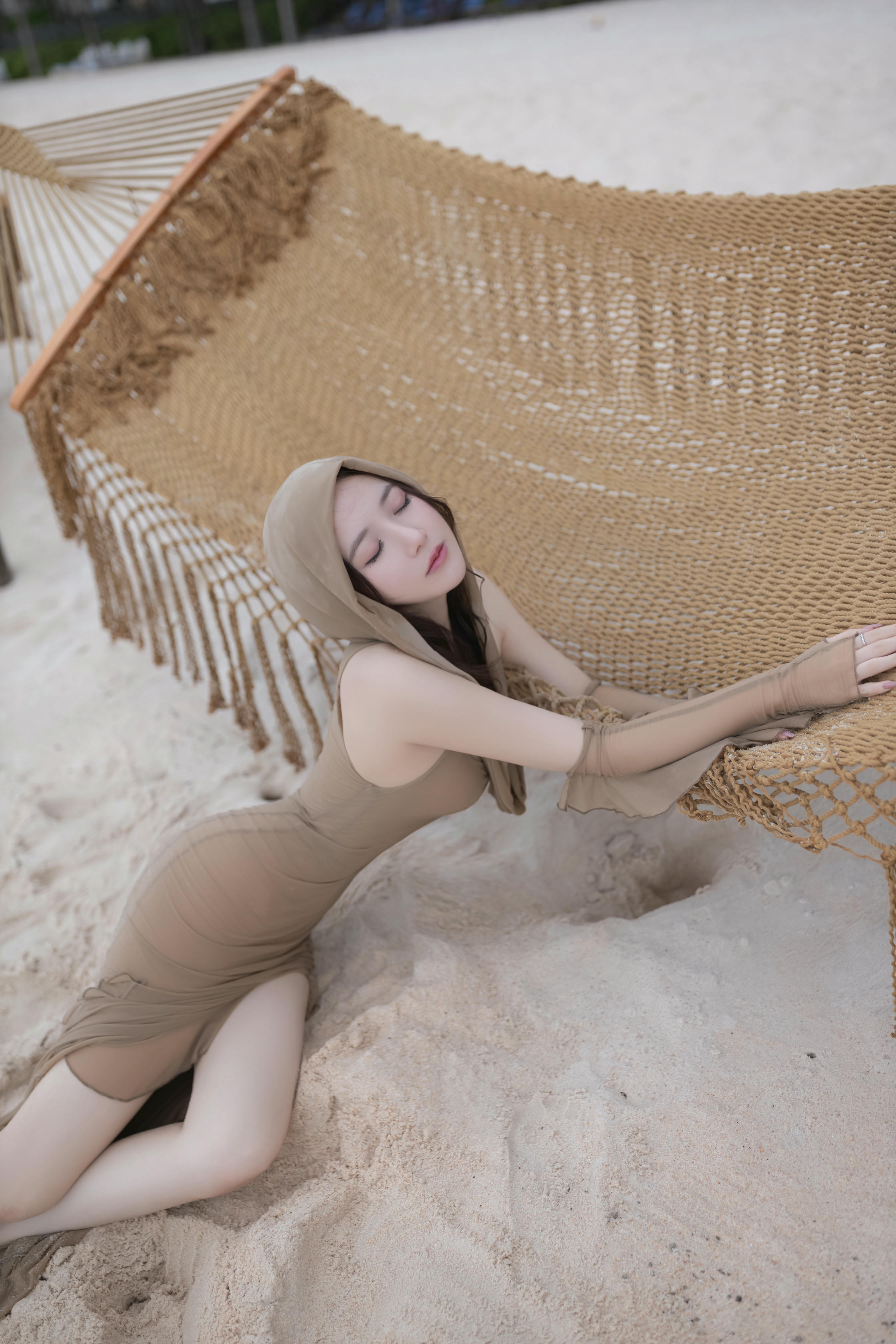 鱼子酱Fish NO.113 内购无水印 雨后海滩 [107P 1.15 GB]_第3集