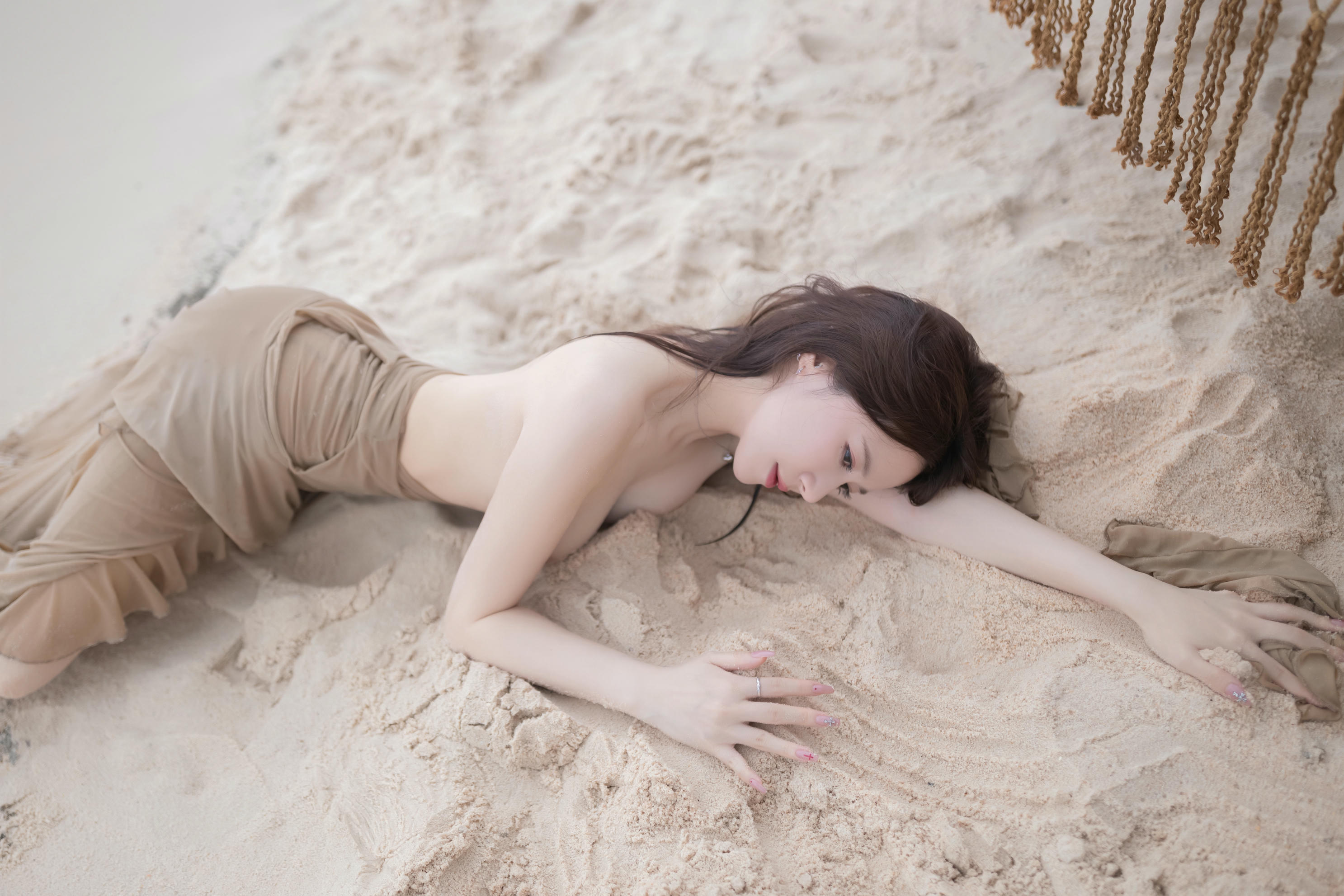 鱼子酱Fish NO.113 内购无水印 雨后海滩 [107P 1.15 GB]_第5集