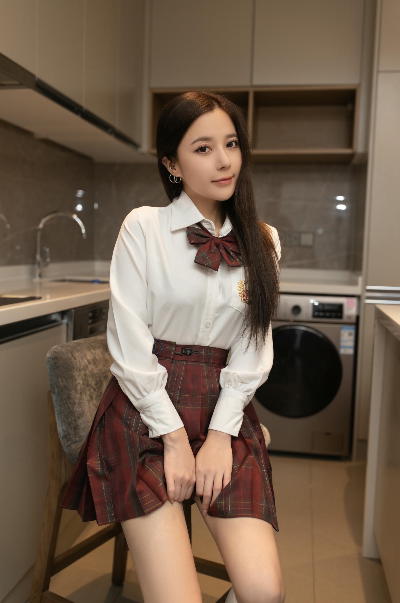 鱼子酱Fish NO.129 内购无水印 2904 学生 [66P 752.73 MB]_第1集