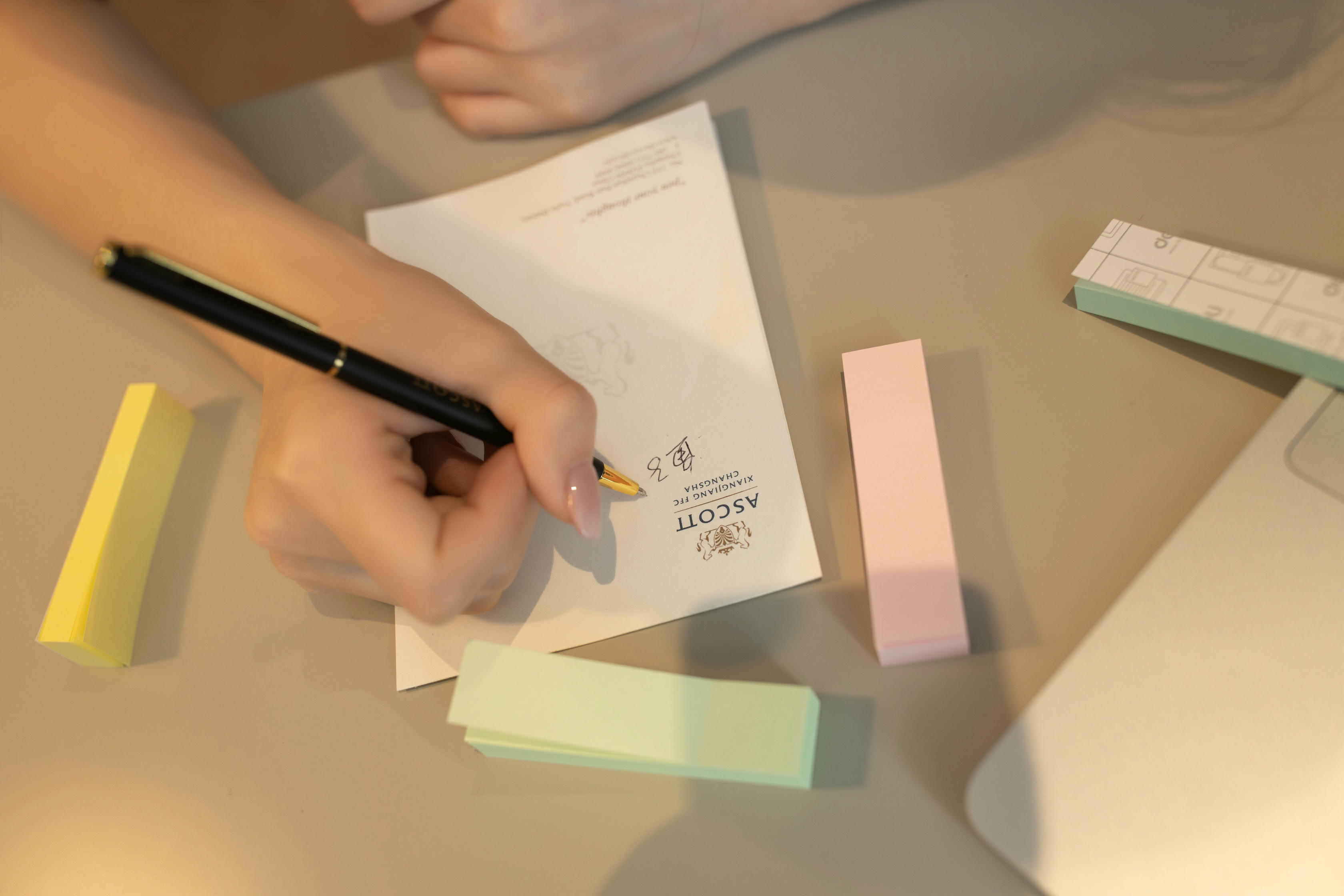 鱼子酱Fish NO.129 内购无水印 2904 学生 [66P 752.73 MB]_第3集