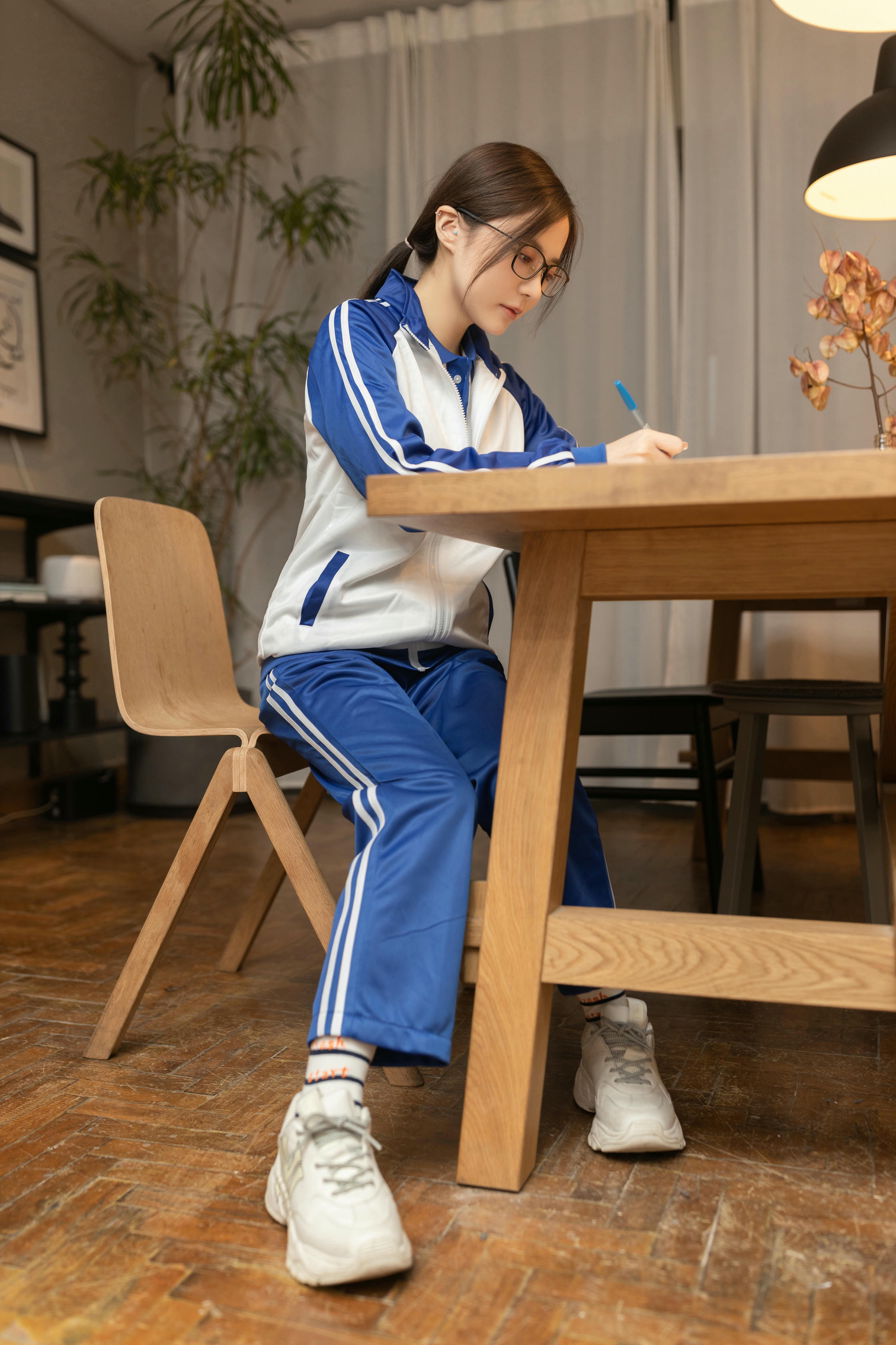 鱼子酱Fish NO.130 内购无水印 2983 家教 [87P 871.39 MB]_第1集