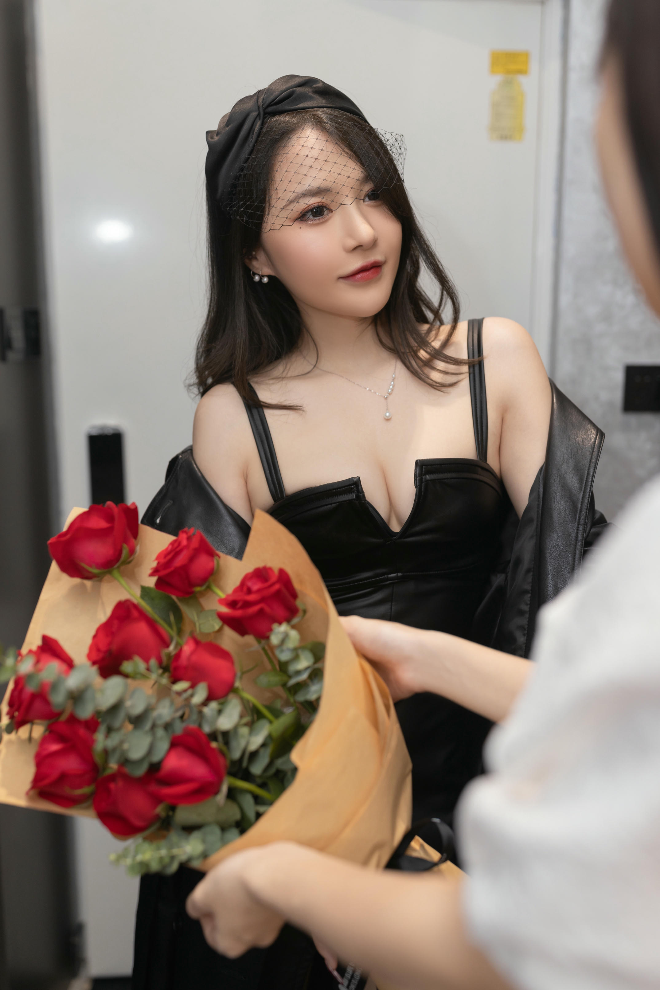 鱼子酱Fish NO.138 内购无水印 4021 妻子们的聚会 [89P 811.06 MB]_第1集