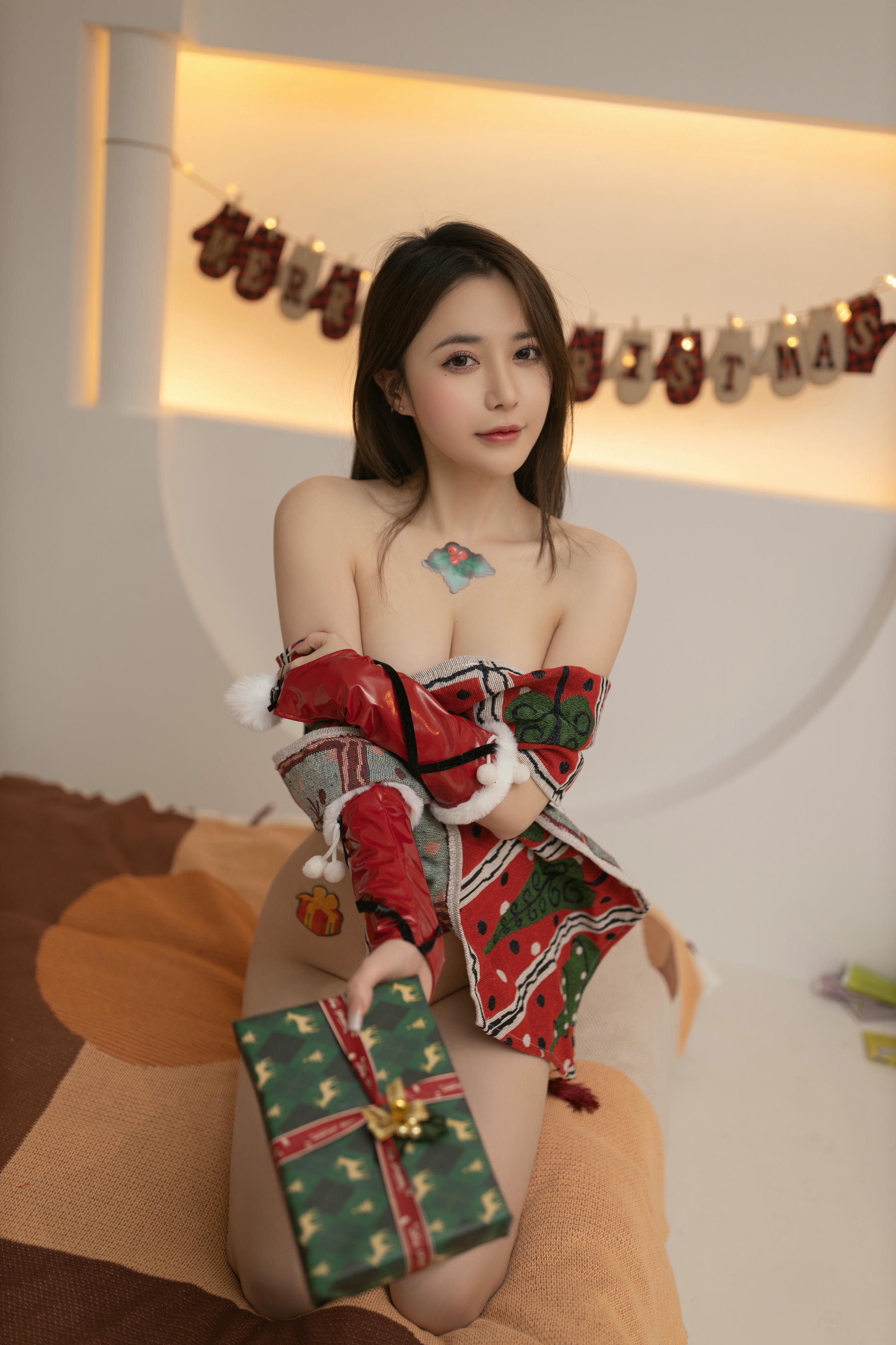 鱼子酱Fish NO.143 内购无水印 4383 圣诞礼物 [131P 441.03 MB]_第5集