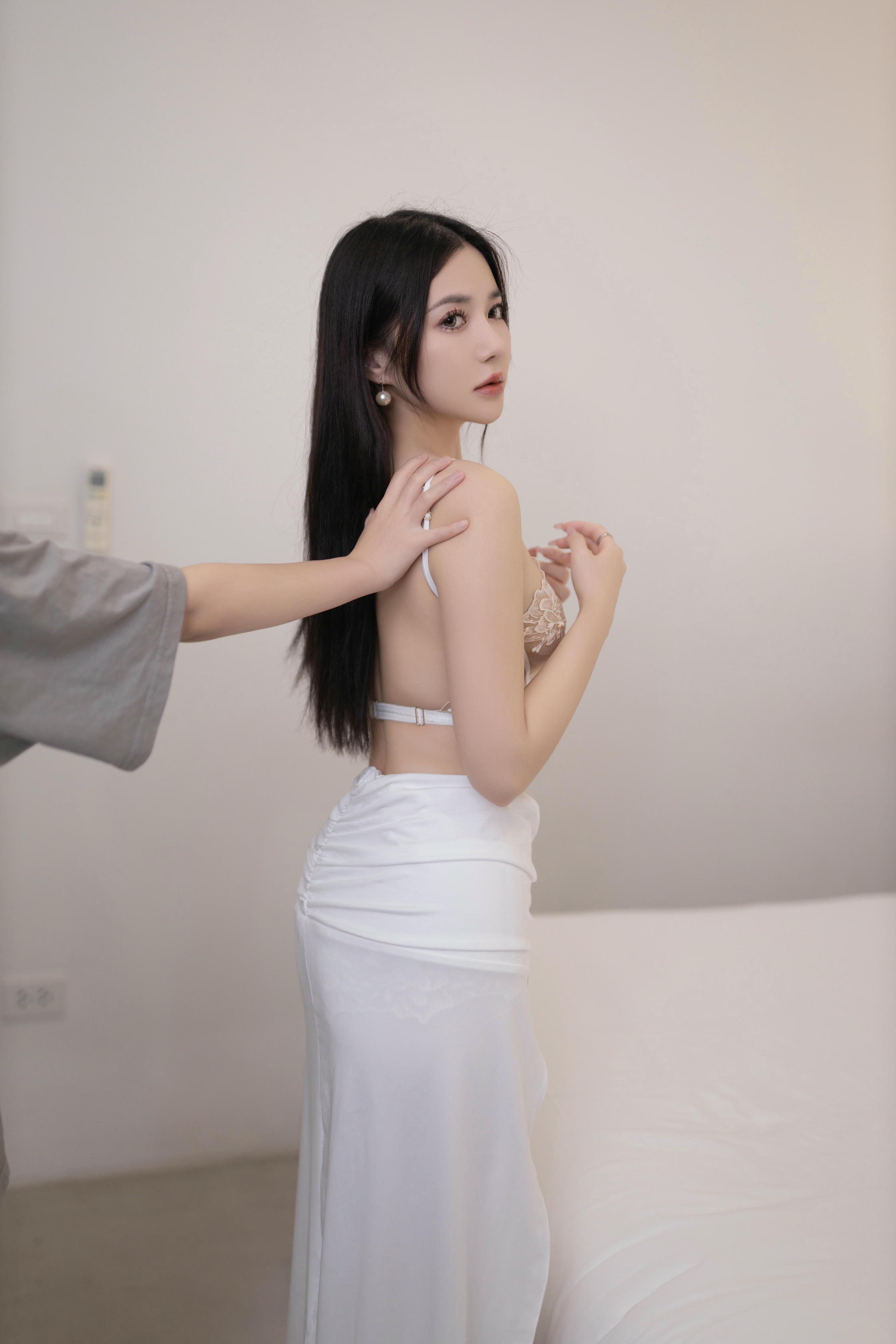 鱼子酱Fish NO.154 内购无水印 8026 危险边缘 [120P 1.29 GB]_第1集