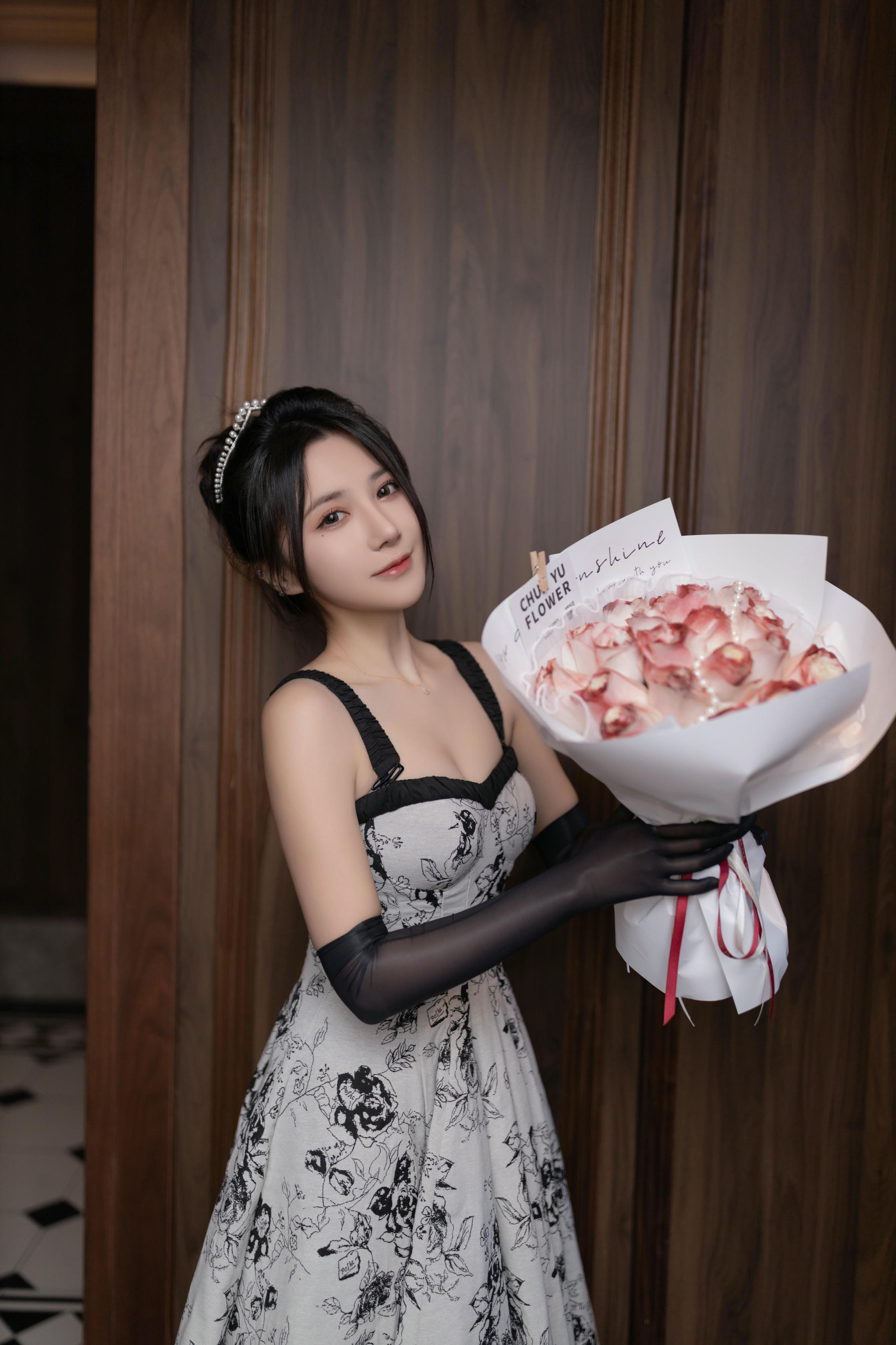 鱼子酱Fish NO.156 内购无水印 8109 生日篇2024 [120P 1.44 GB]_第1集