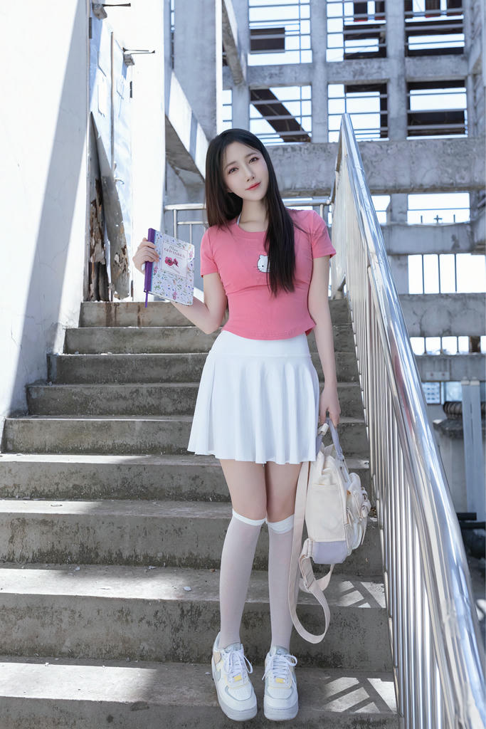 鱼子酱Fish NO.159 内购无水印 8457 天台少女 [120P 1.01 GB]_第1集