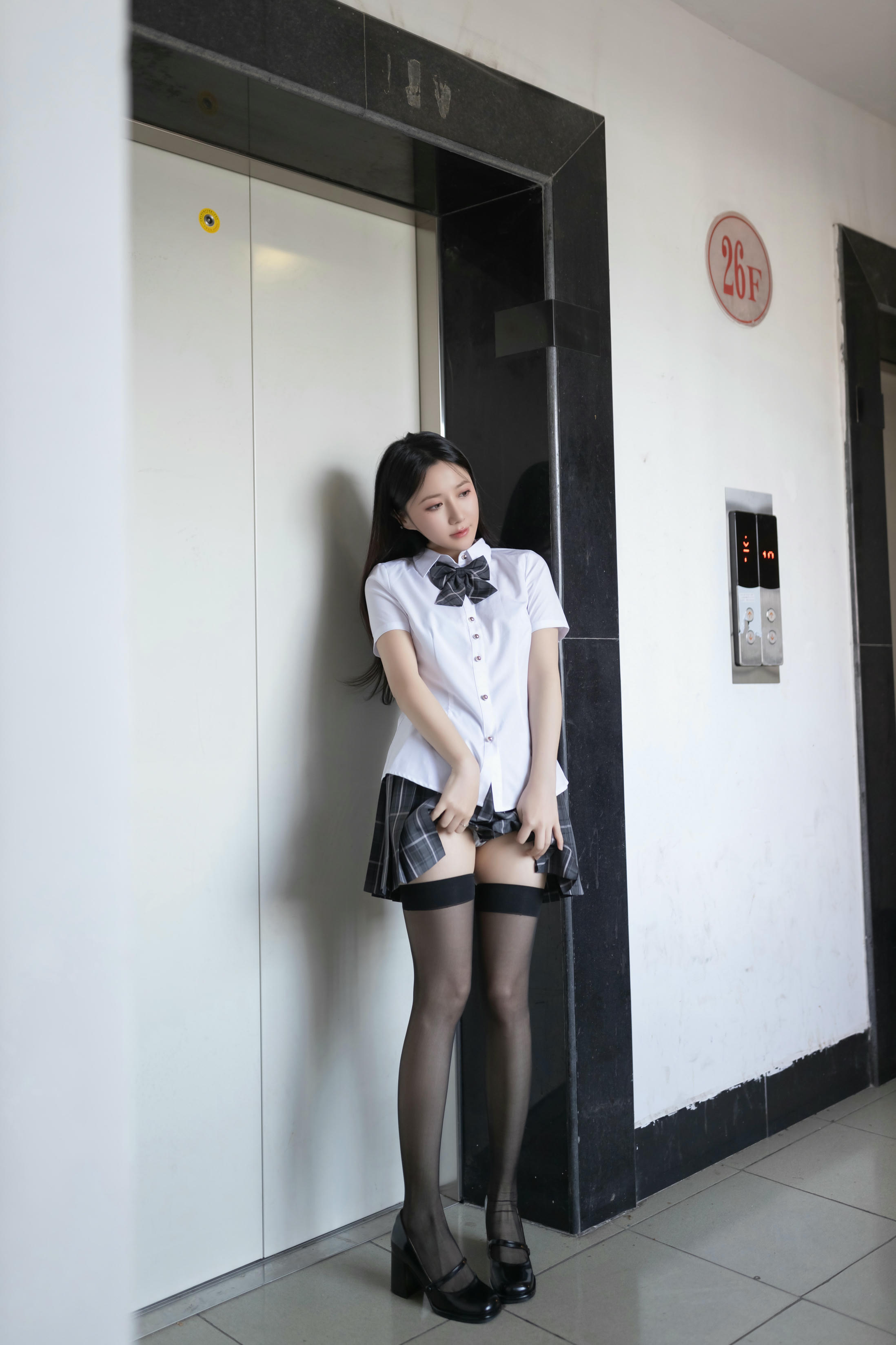 鱼子酱Fish NO.160 内购无水印 8516 破碎衬衫 [120P 1.36 GB]_第1集