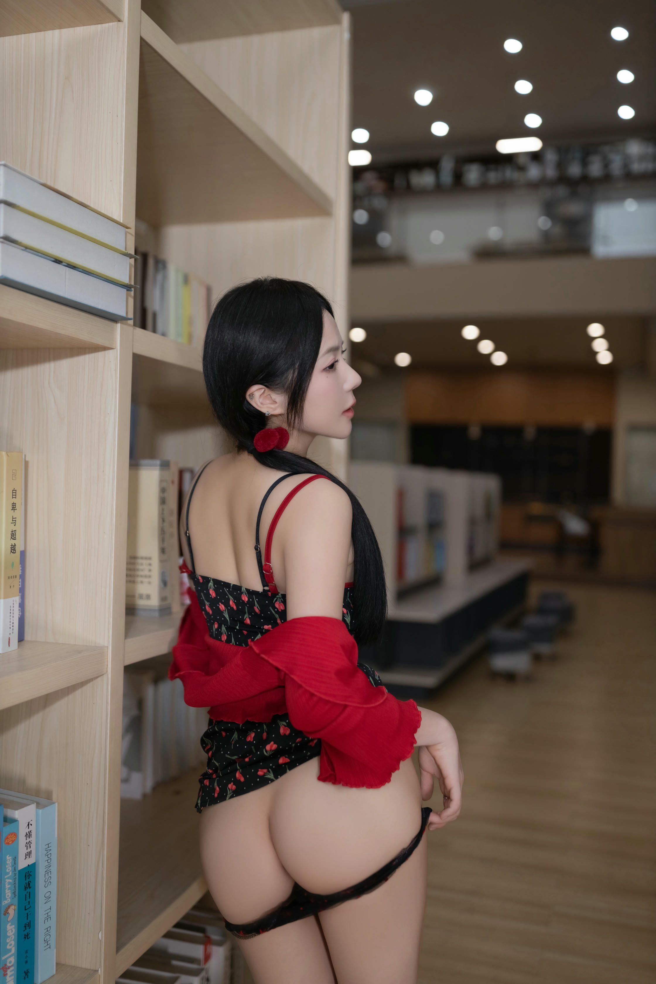 鱼子酱Fish NO.162 内购无水印 8596 图书馆 [120P 1.30 GB]_第1集