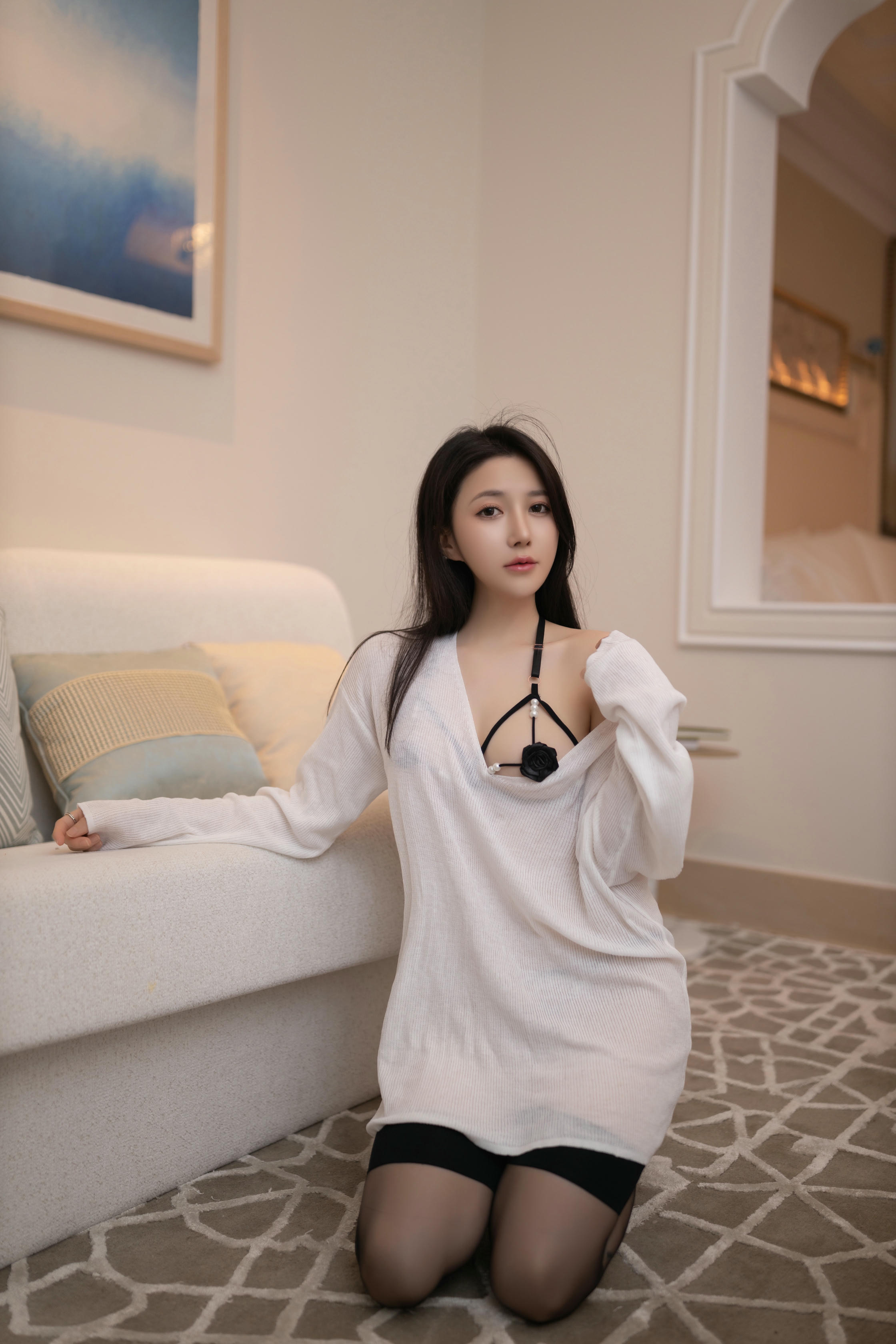 鱼子酱Fish NO.165 内购无水印 8709 黑色玫瑰 [120P 1.41 GB]_第1集