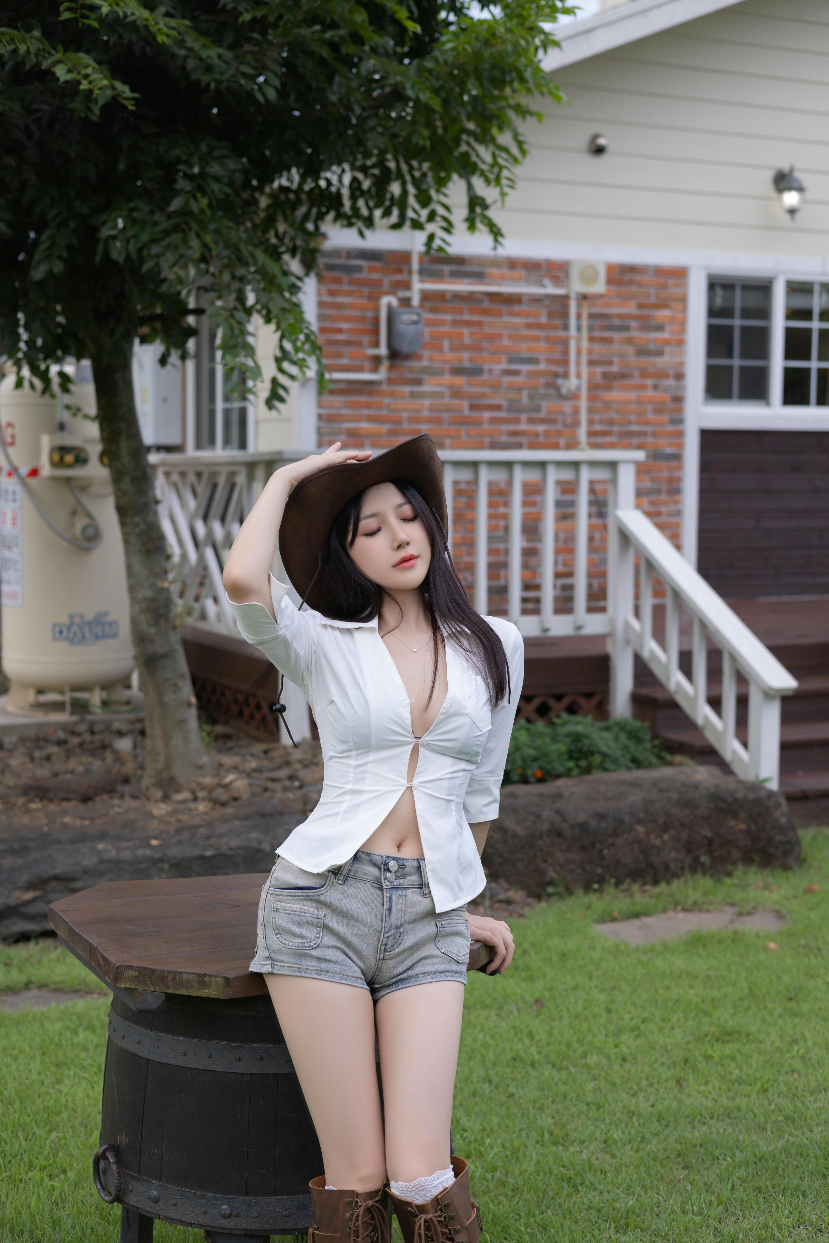 鱼子酱Fish NO.169 内购无水印 9166 牛仔 [120P 1.82 GB]_第2集