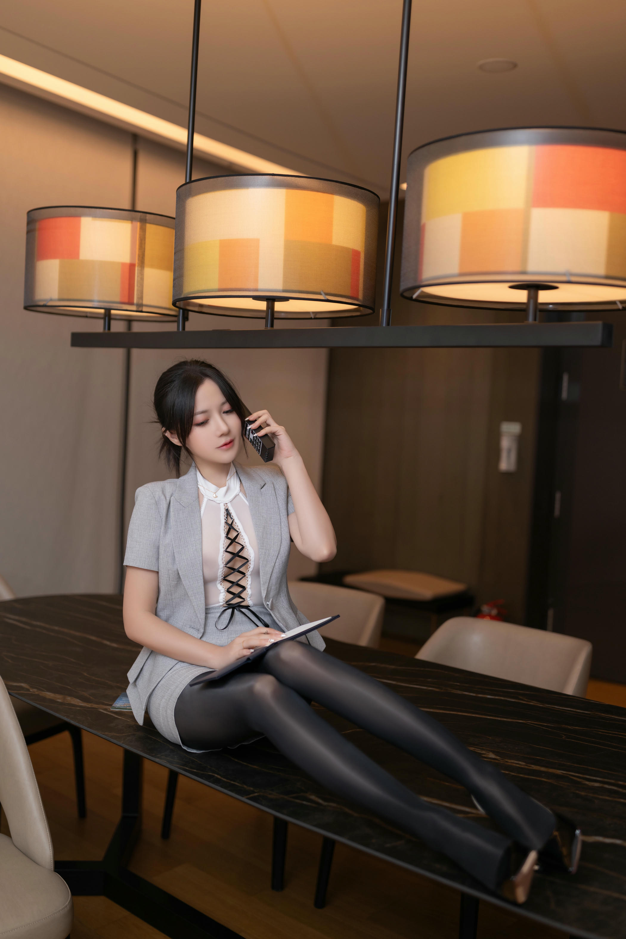 鱼子酱Fish NO.170 内购无水印 9189 他的监控电话 [122P 1.42 GB]_第1集