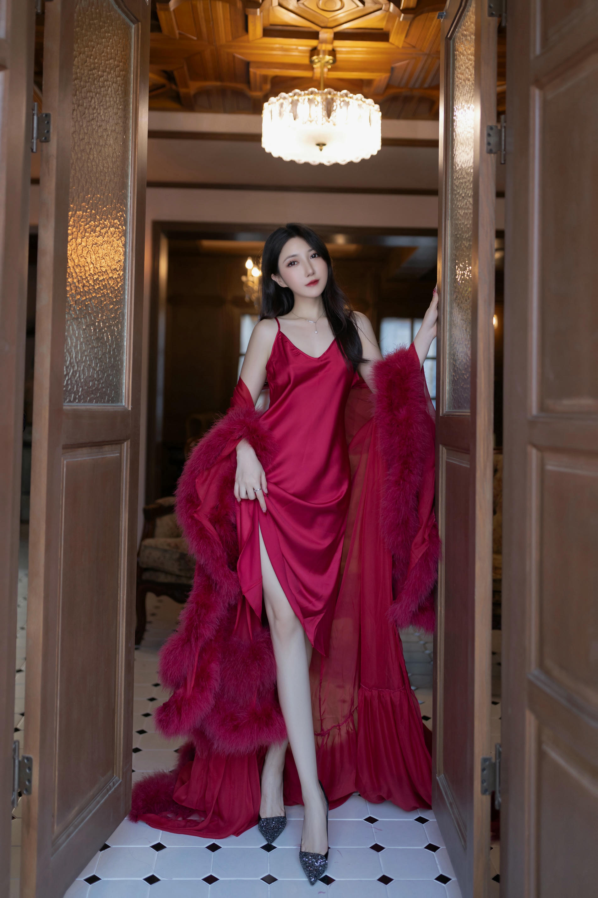 鱼子酱Fish NO.175 内购无水印 9422 玫瑰 [120P 733.40 MB]_第1集