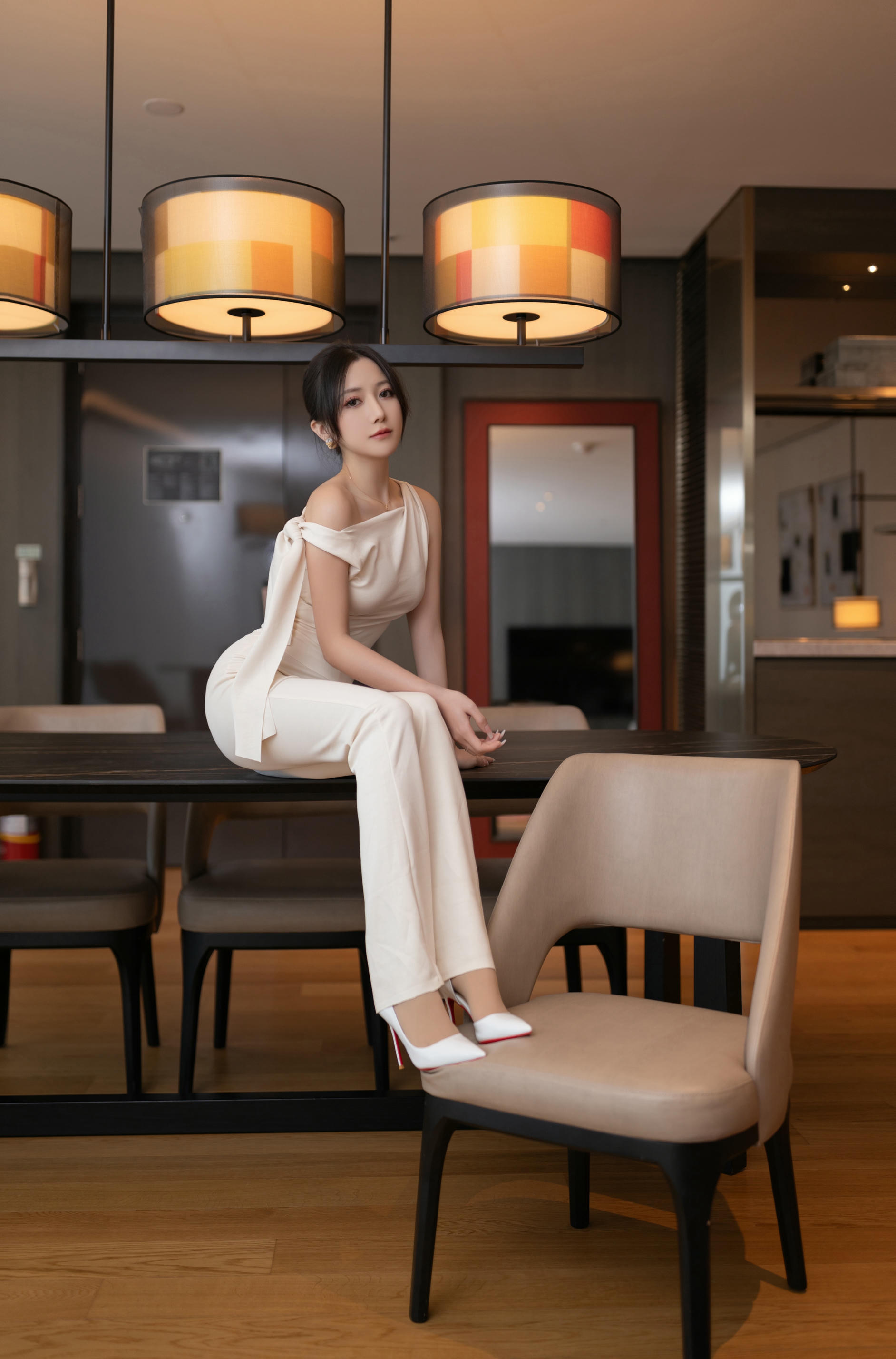 鱼子酱Fish NO.176 内购无水印 9457 职场女人 [120P 797.09 MB]_第1集