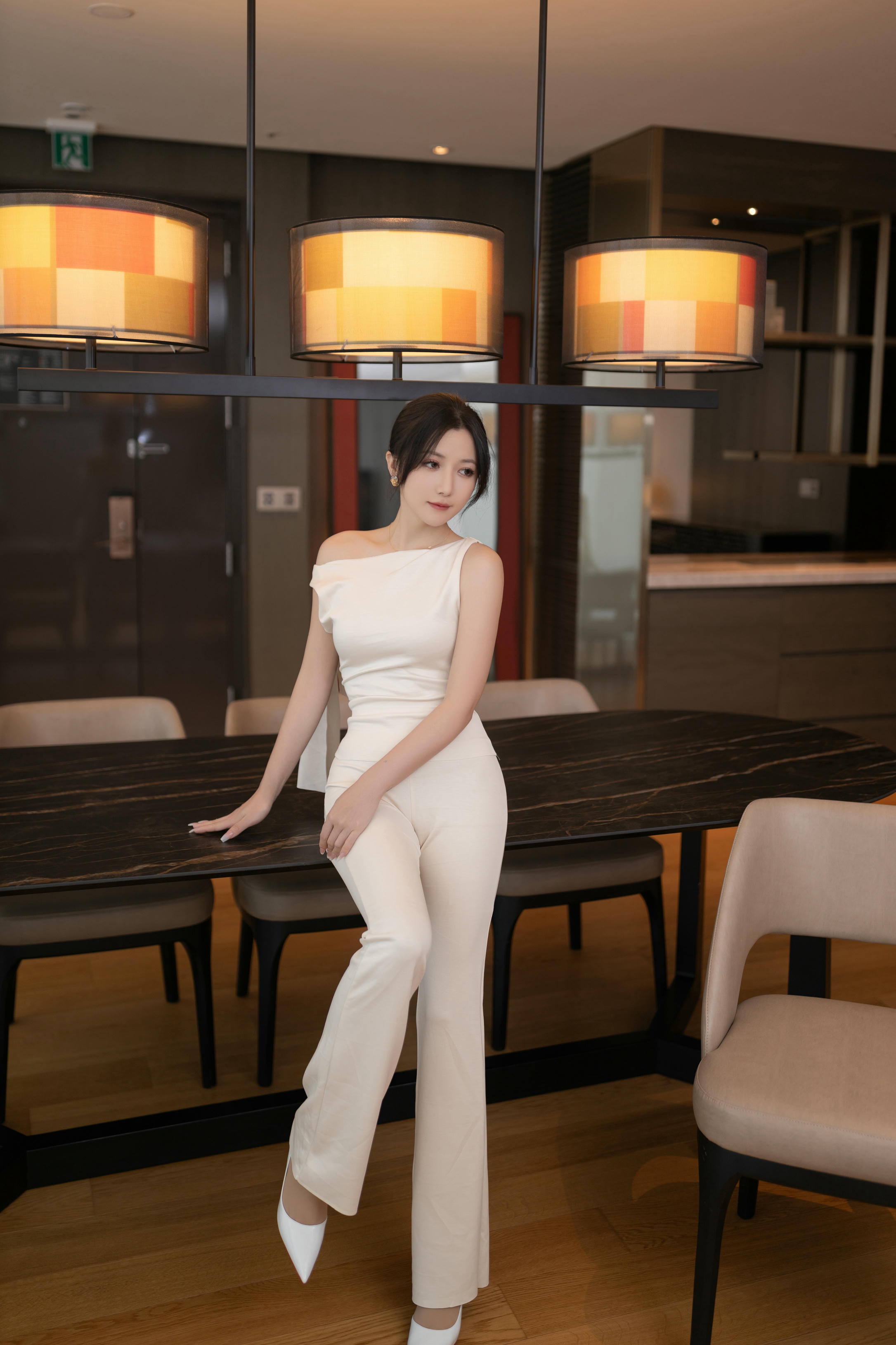 鱼子酱Fish NO.176 内购无水印 9457 职场女人 [120P 797.09 MB]_第1集