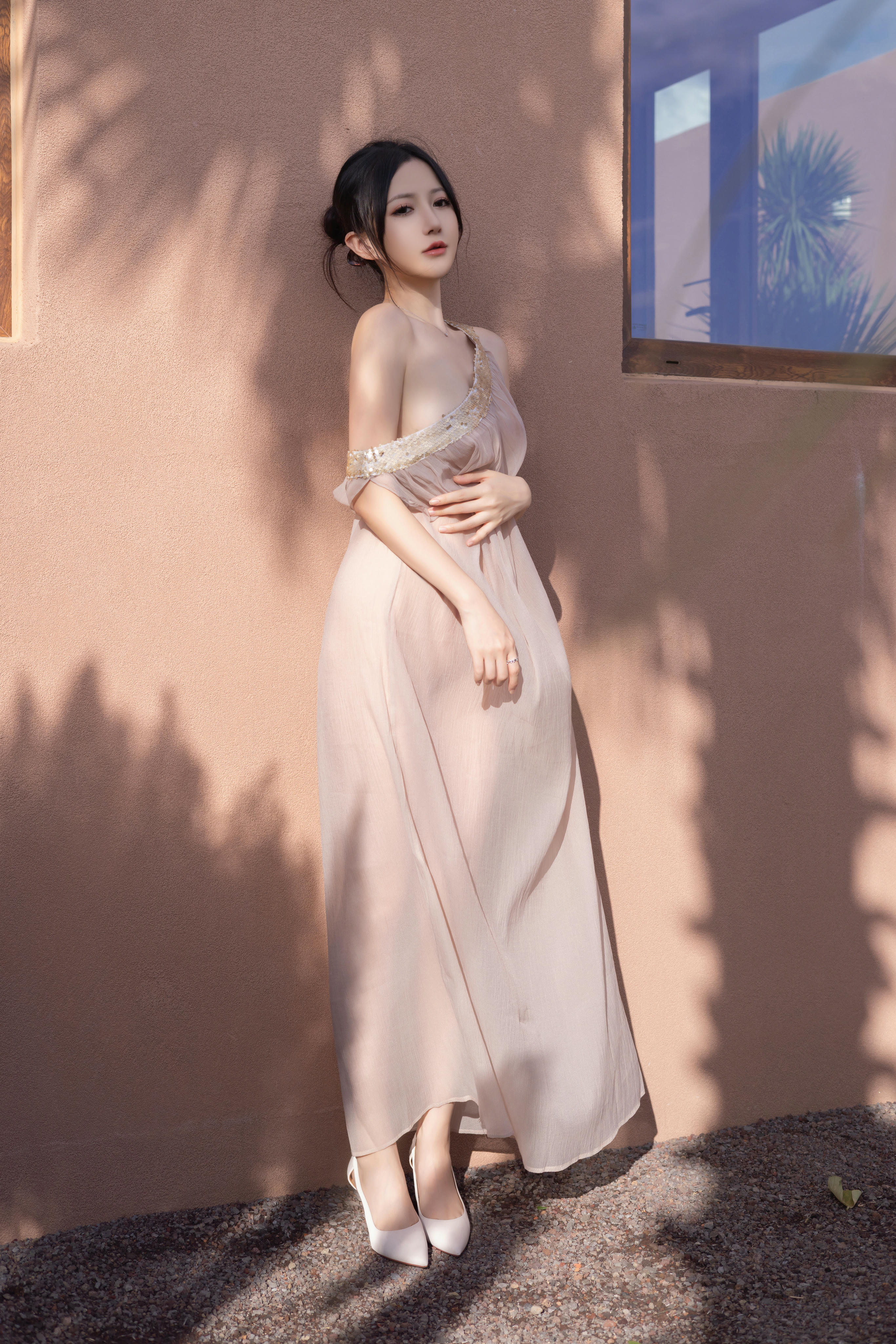 鱼子酱Fish NO.177 内购无水印 9492 芦苇旁 [101P 1.54 GB]_第1集