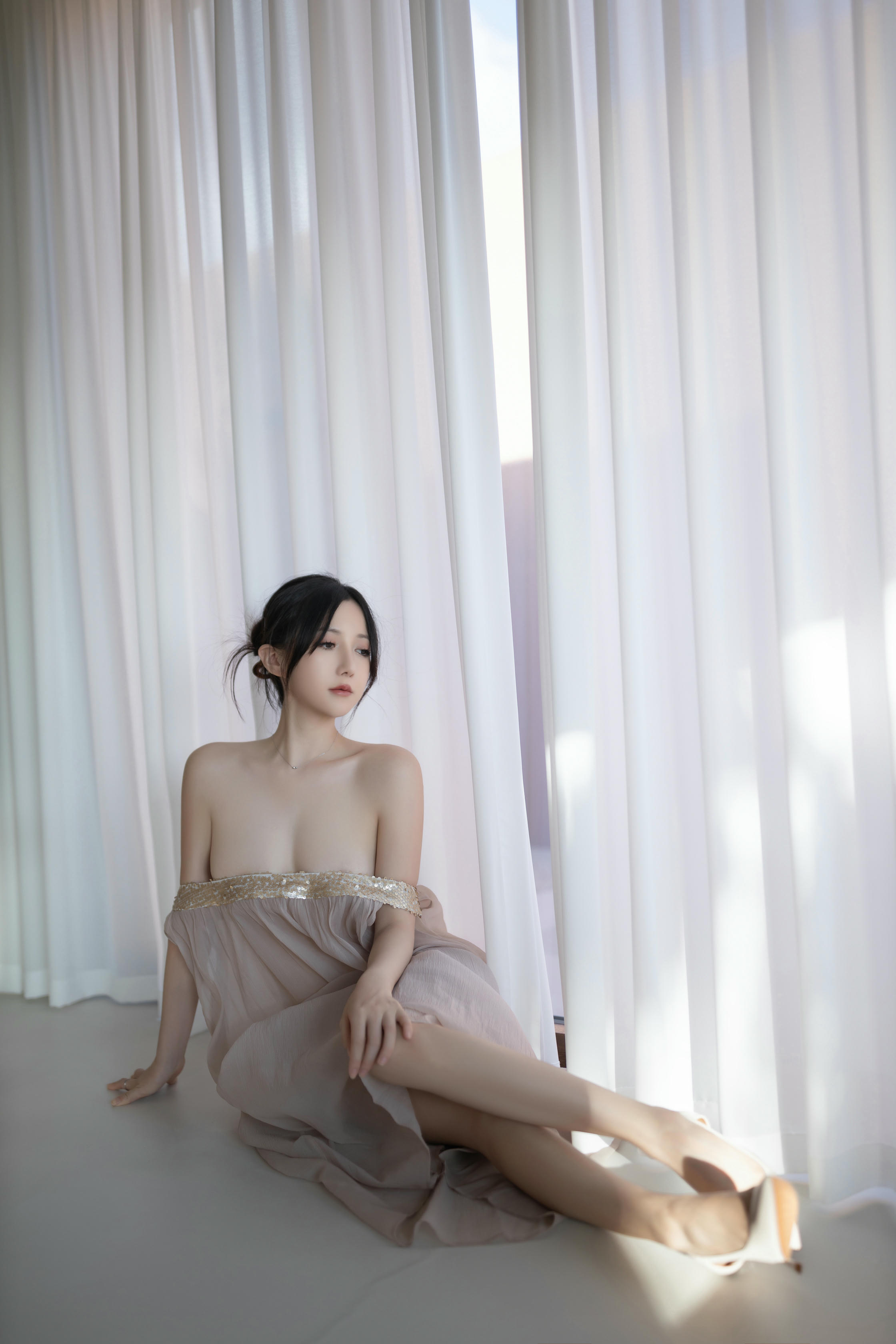 鱼子酱Fish NO.177 内购无水印 9492 芦苇旁 [101P 1.54 GB]_第5集