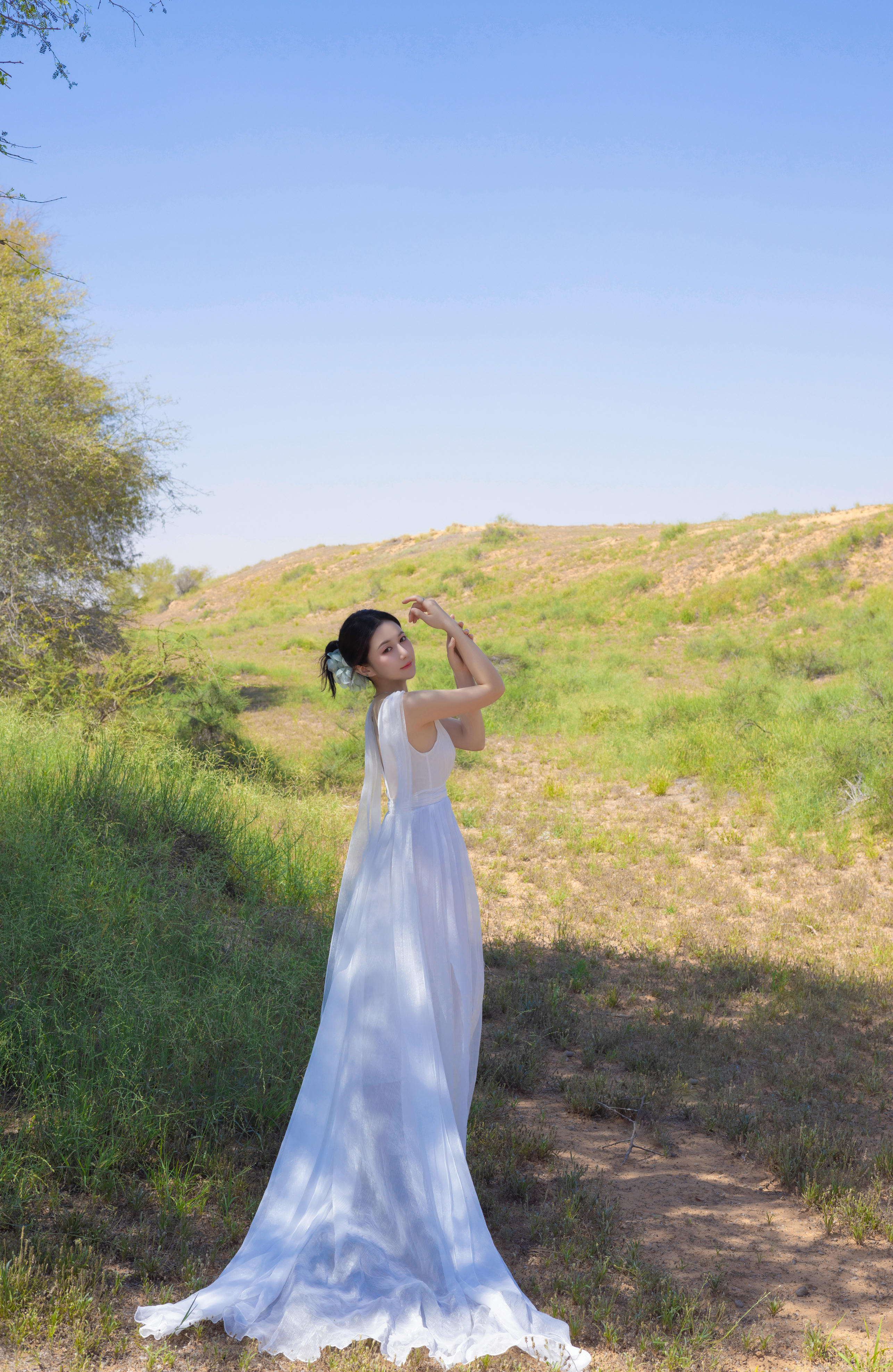 鱼子酱Fish NO.182 内购无水印 沙漠之花 [50P 992MB]_第3集