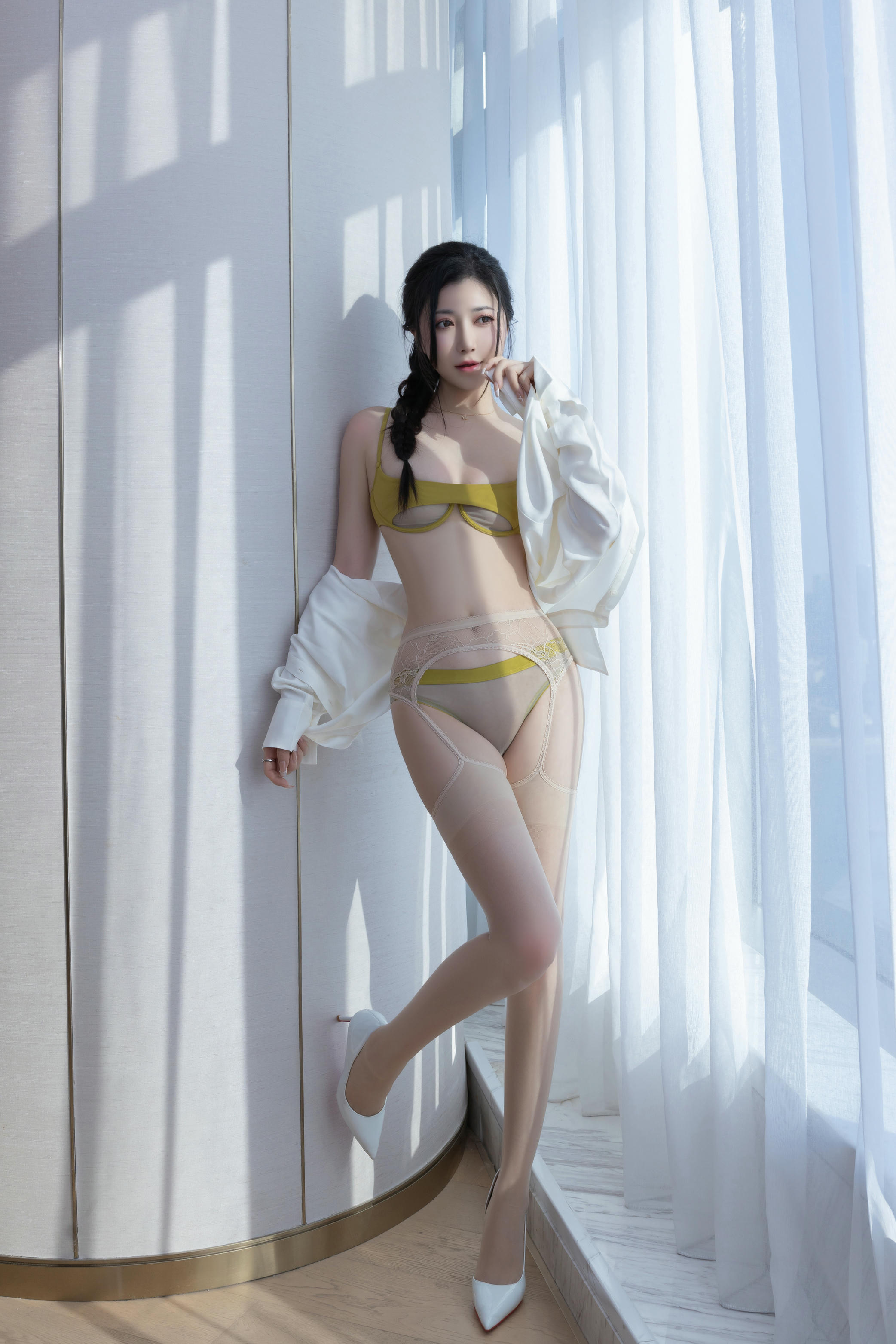 鱼子酱Fish NO.185 内购无水印 纯欲黄色丝袜 [80P 909MB]_第1集