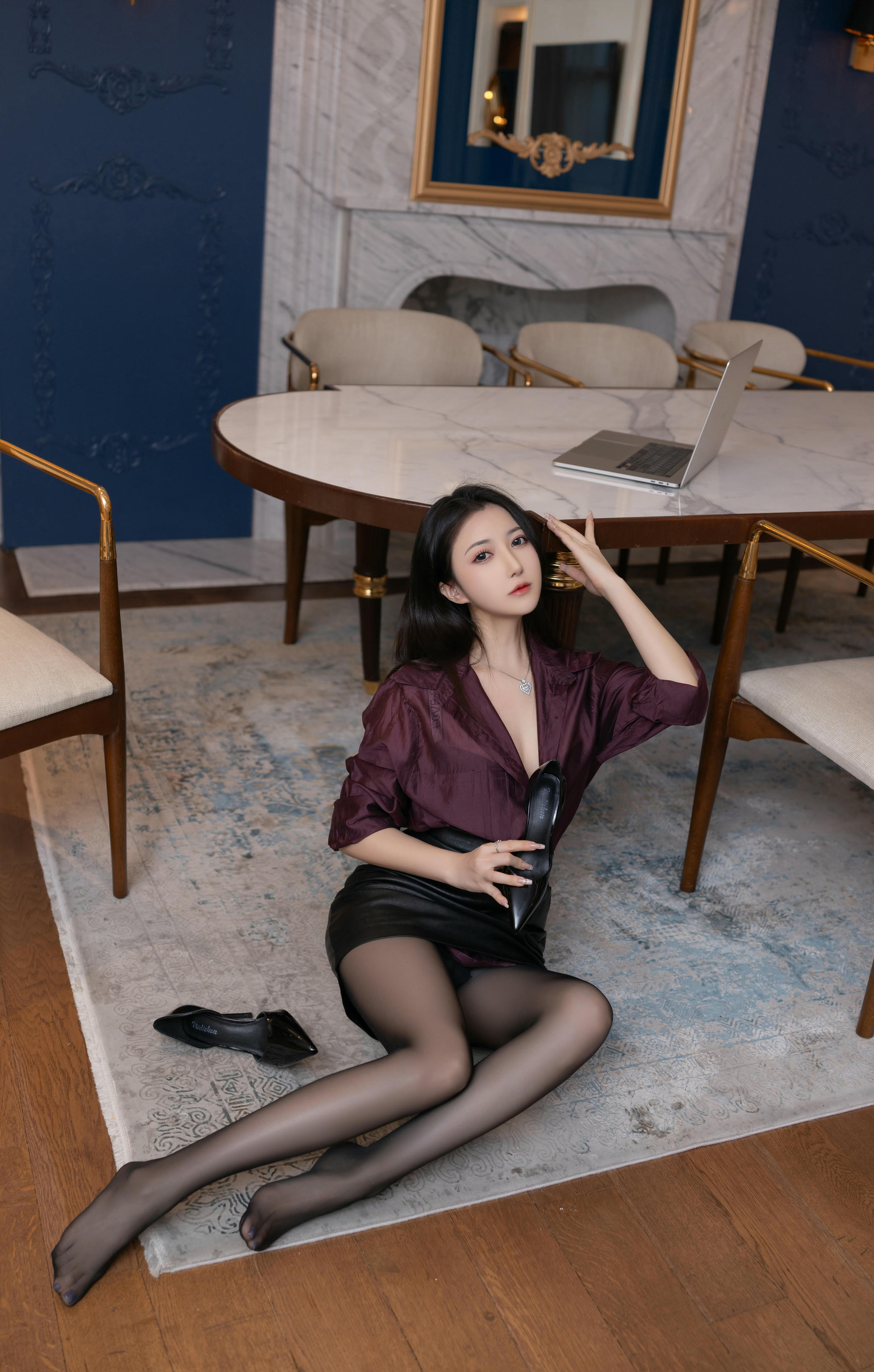 鱼子酱Fish NO.187 内购无水印 紫色衬衫 [120P 1.37GB]_第1集