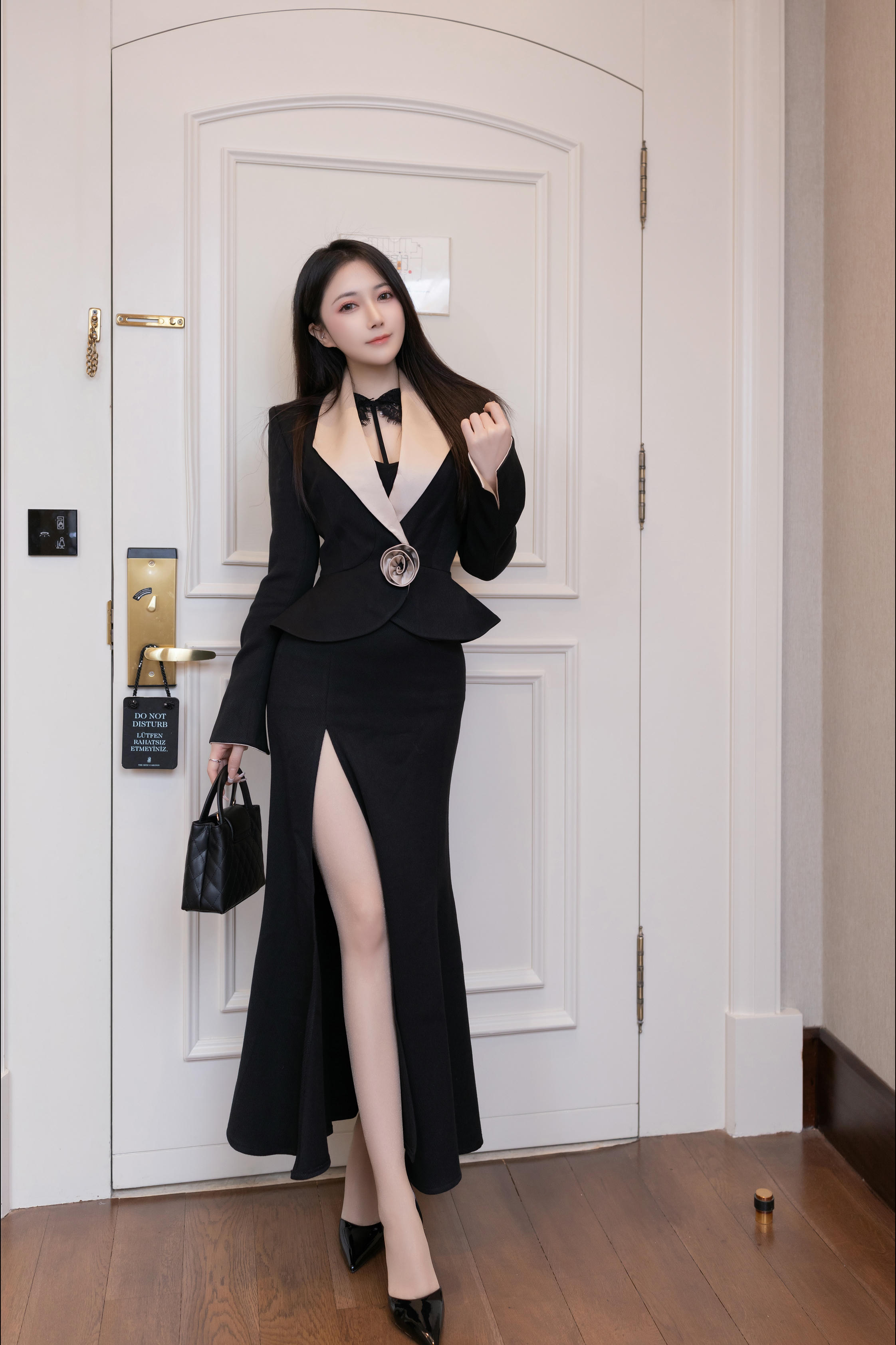 鱼子酱Fish NO.192 内购无水印 9953 女士优先 [120P／1.19GB]_第1集