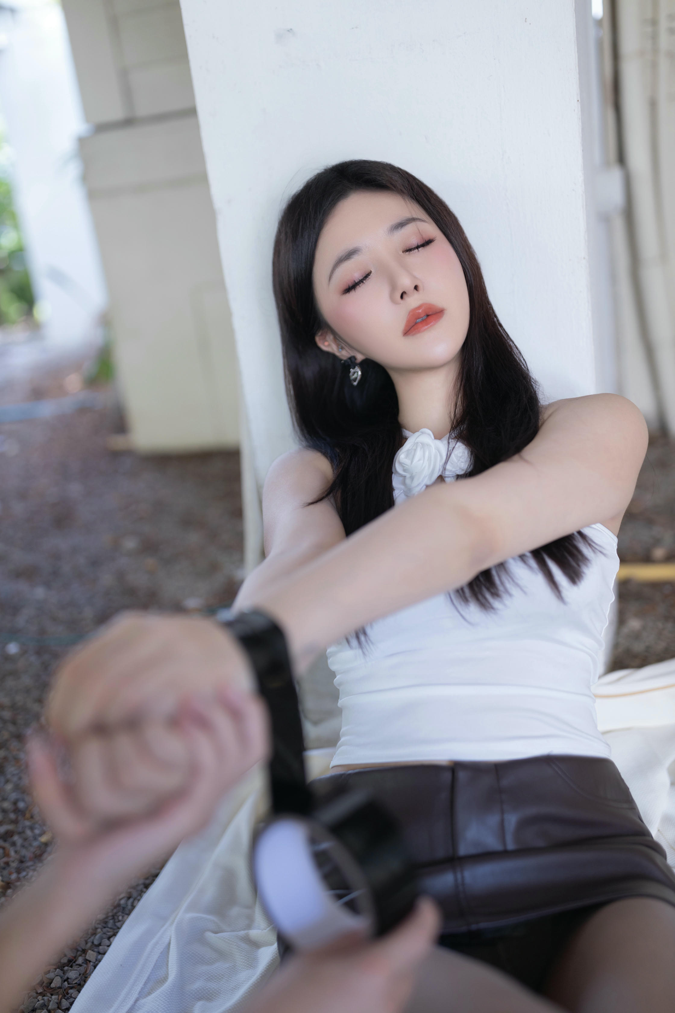 鱼子酱Fish NO.006 内购无水印 暗墙五 尾随 [130P 1.33 GB]_第1集